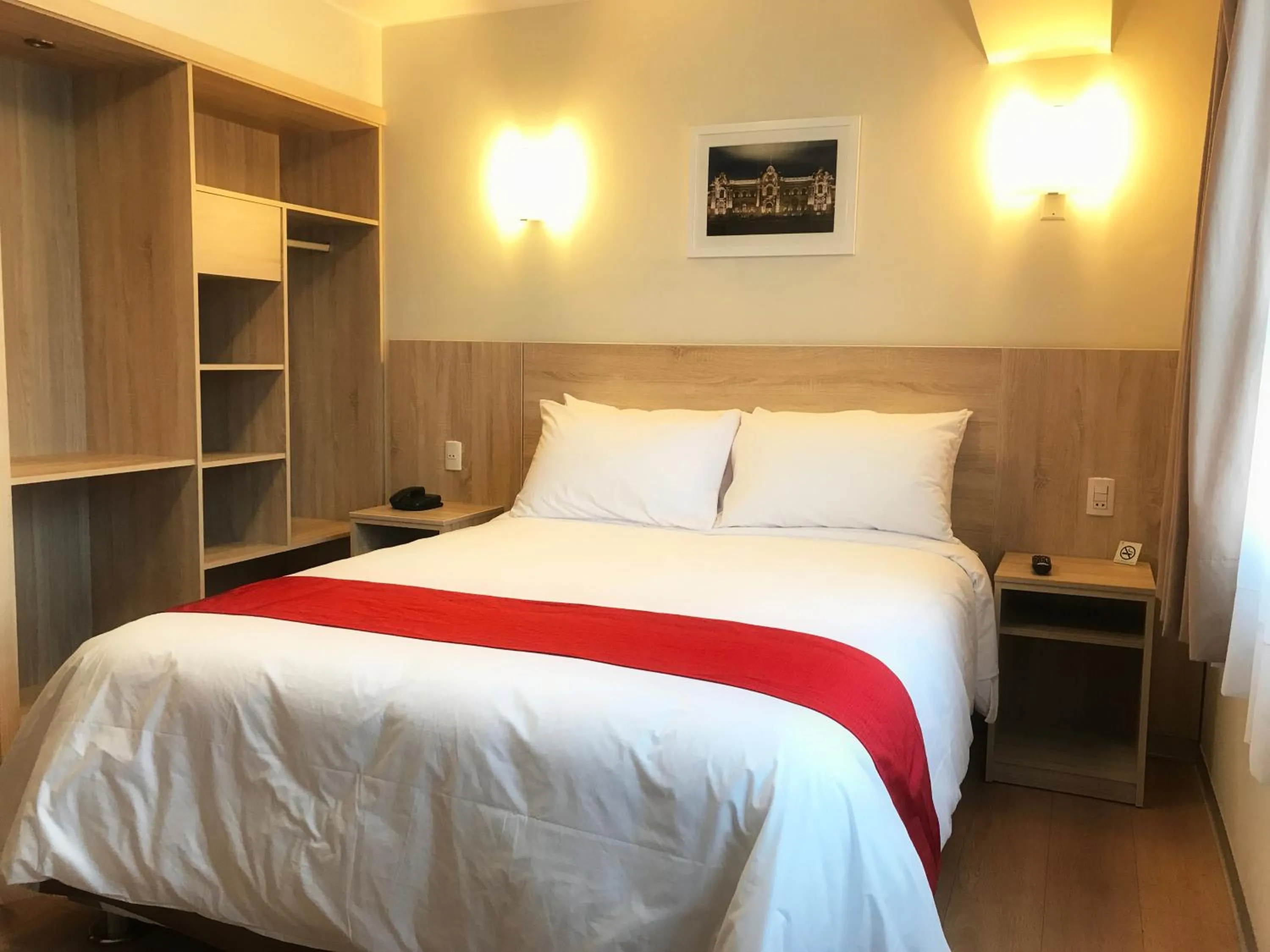 Photo of the whole room, Bed in Hotel San Remo