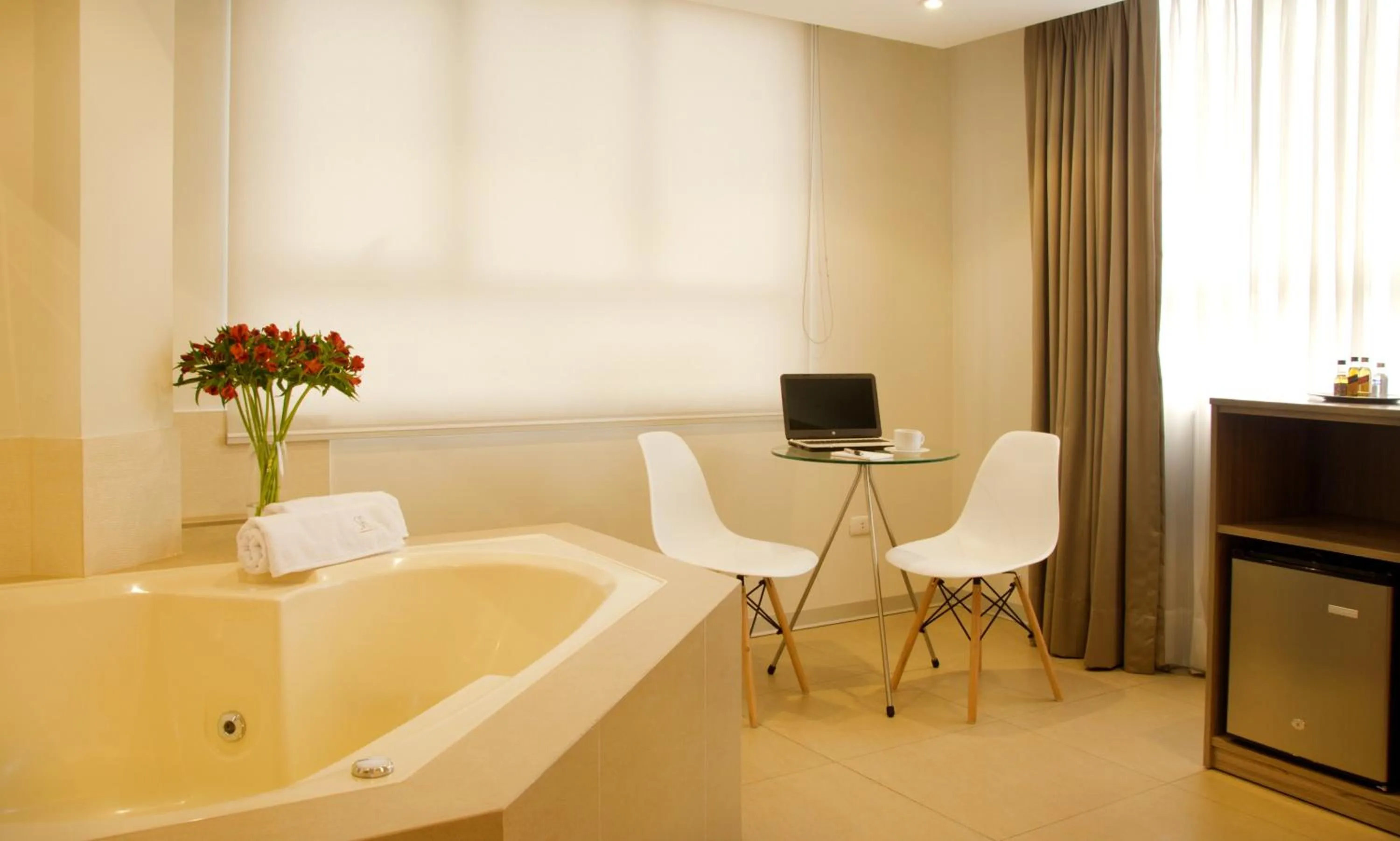 Hot Tub in Hotel San Remo