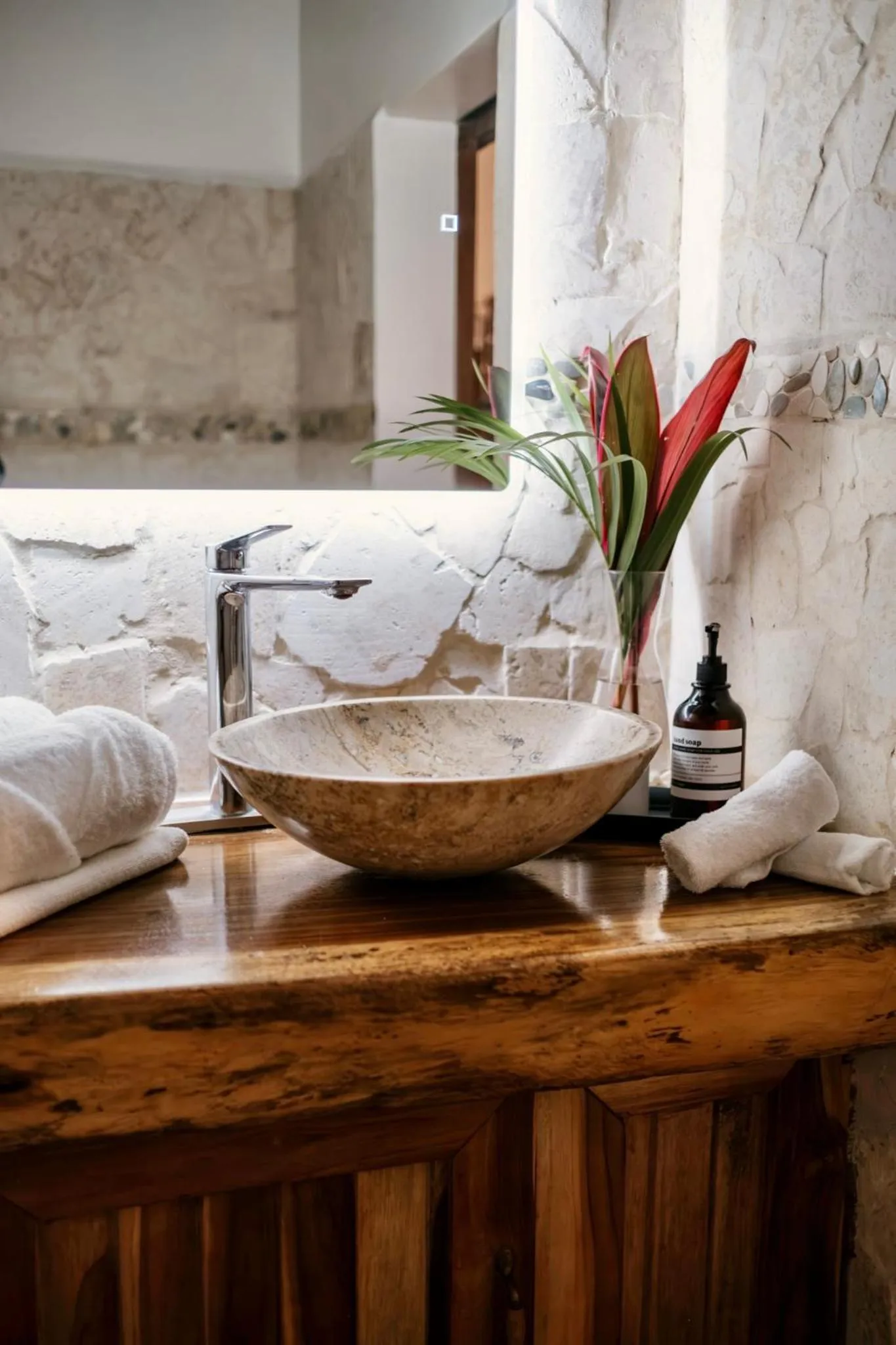 Bathroom in Makanas Beach Bungalows