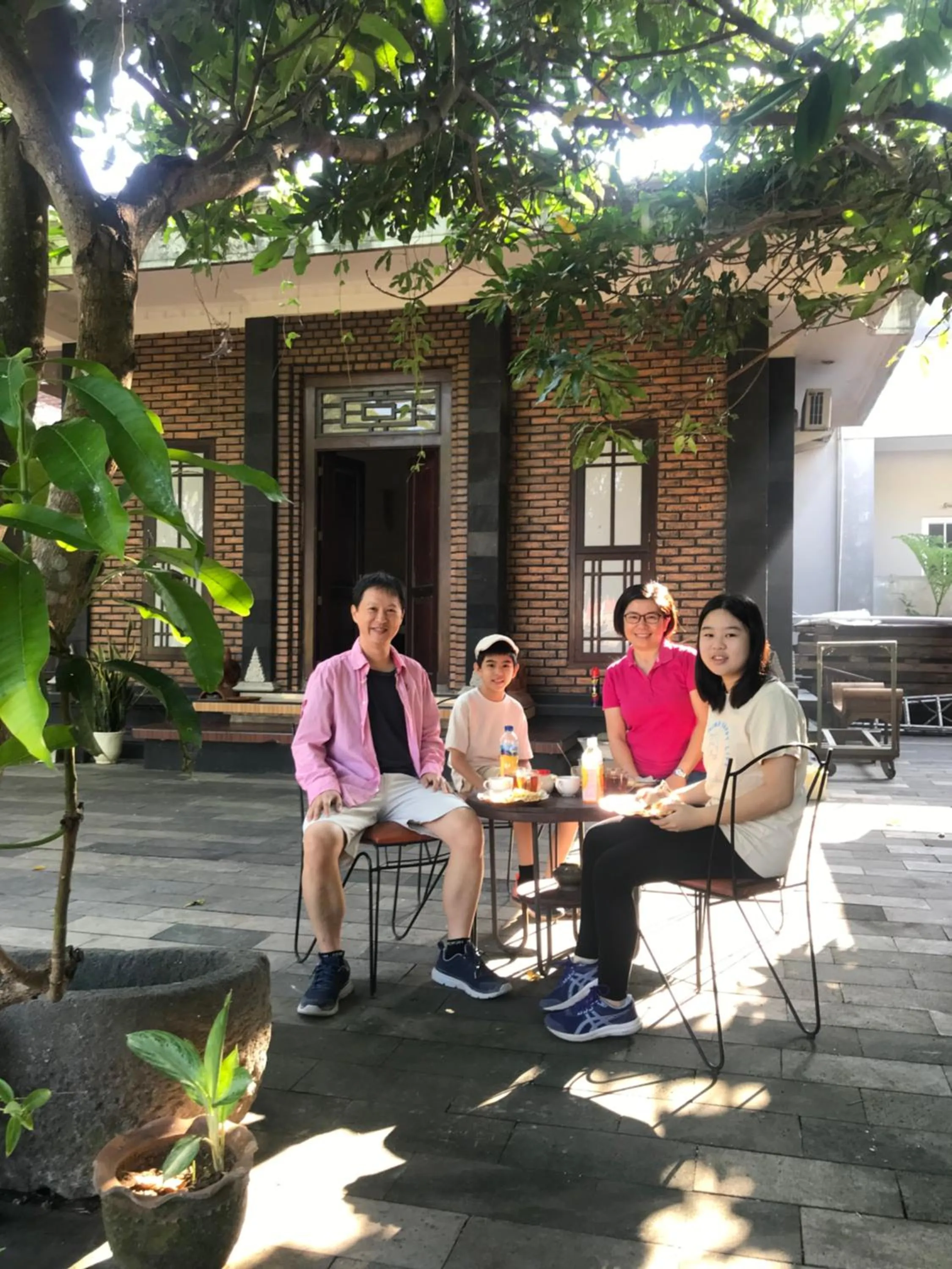 Day in Lotus 2 Guest House