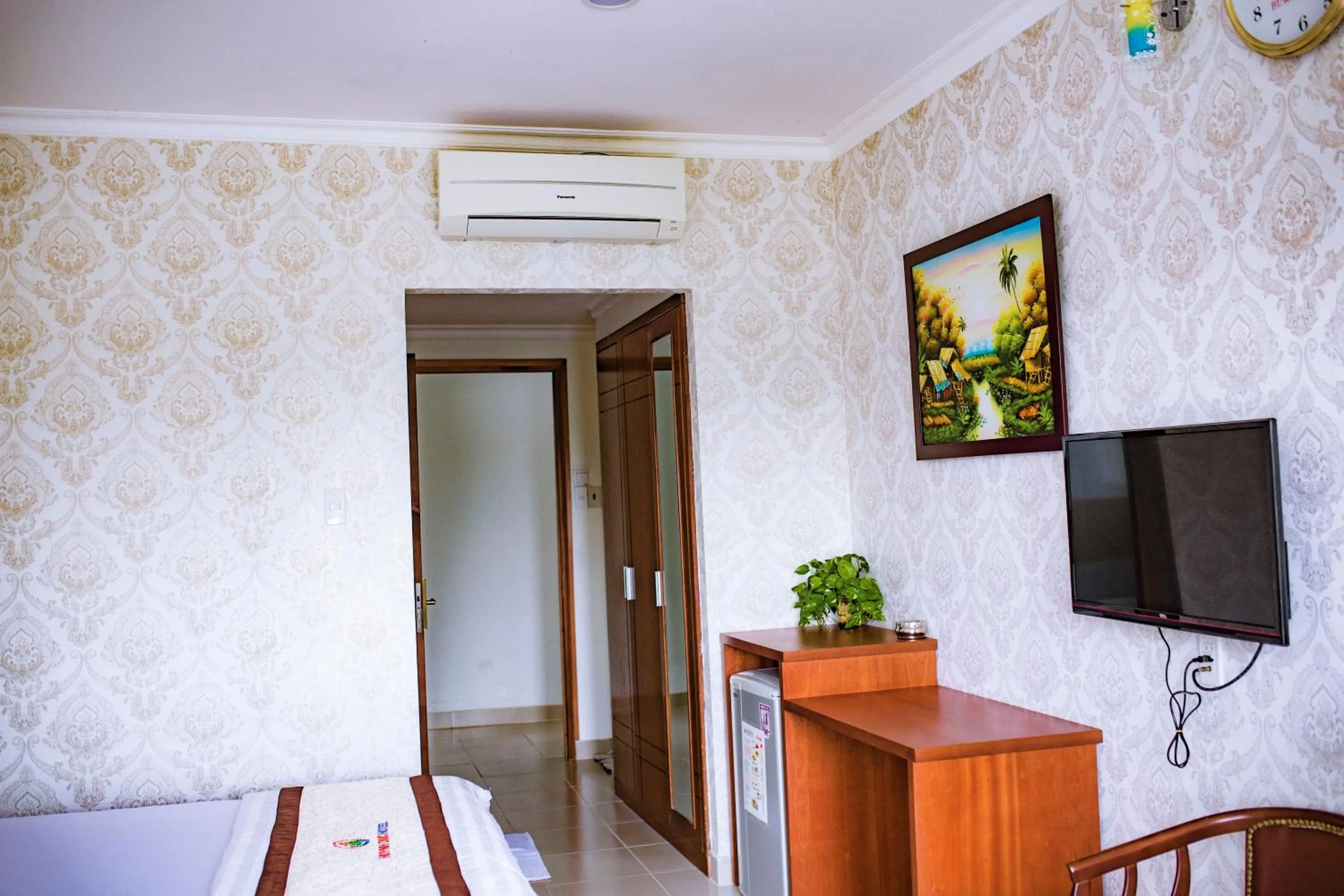 Bed in Huynh Duc Hotel