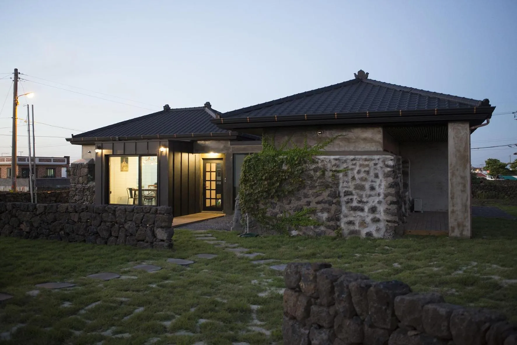 Facade/entrance in Casa Bonbon