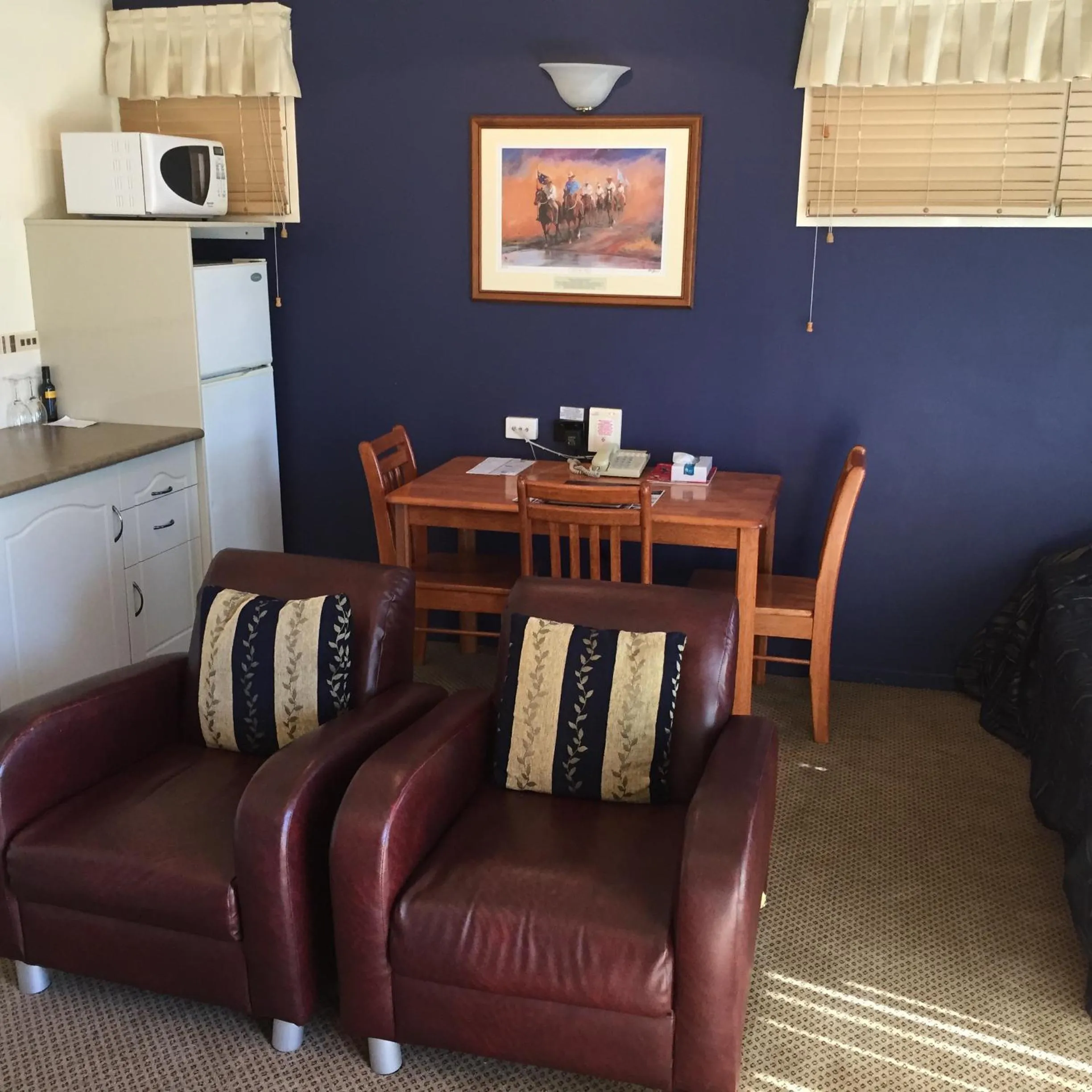 Food and drinks in Criterion Hotel-Motel Rockhampton