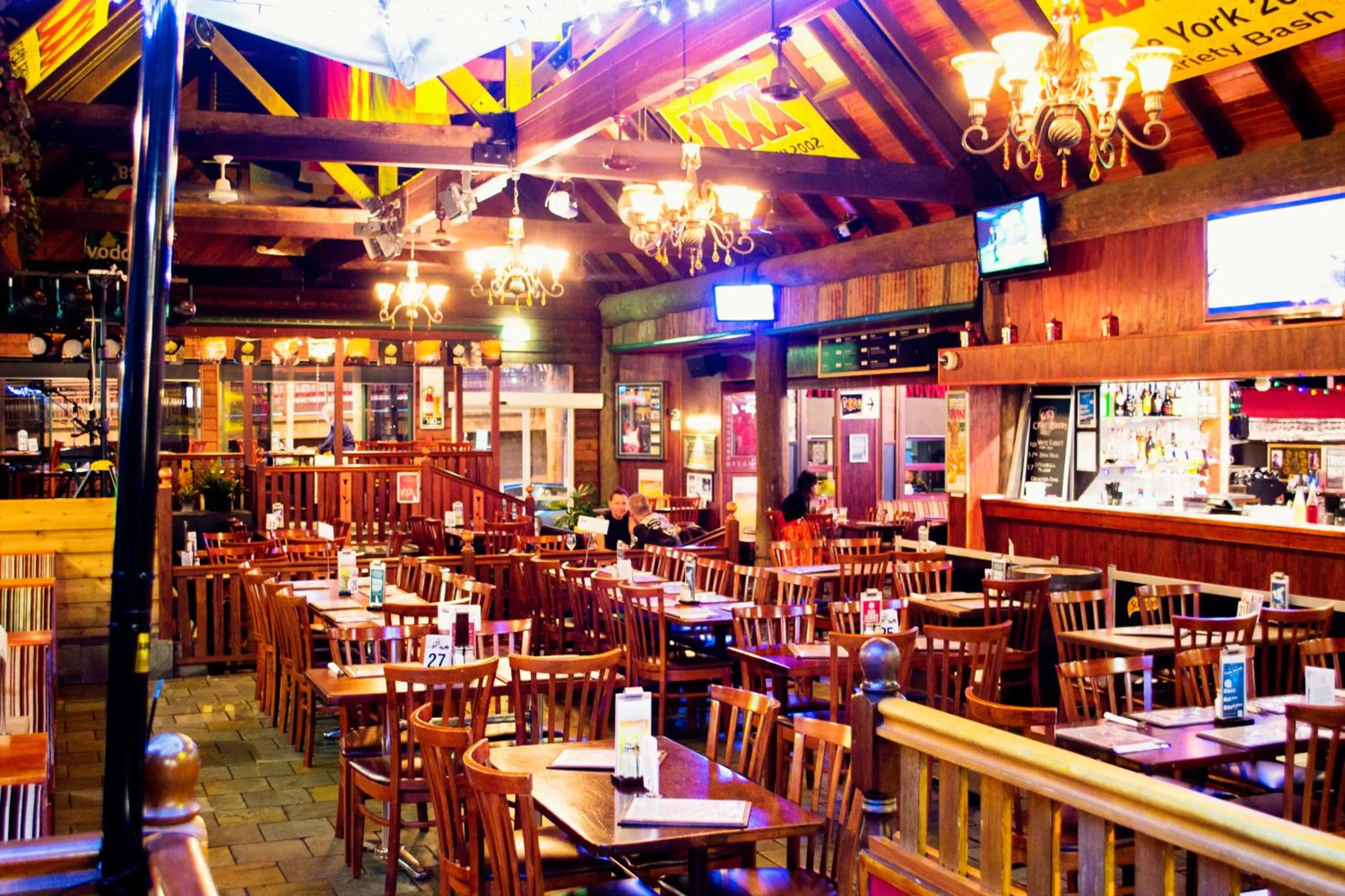 Restaurant/places to eat in Criterion Hotel-Motel Rockhampton