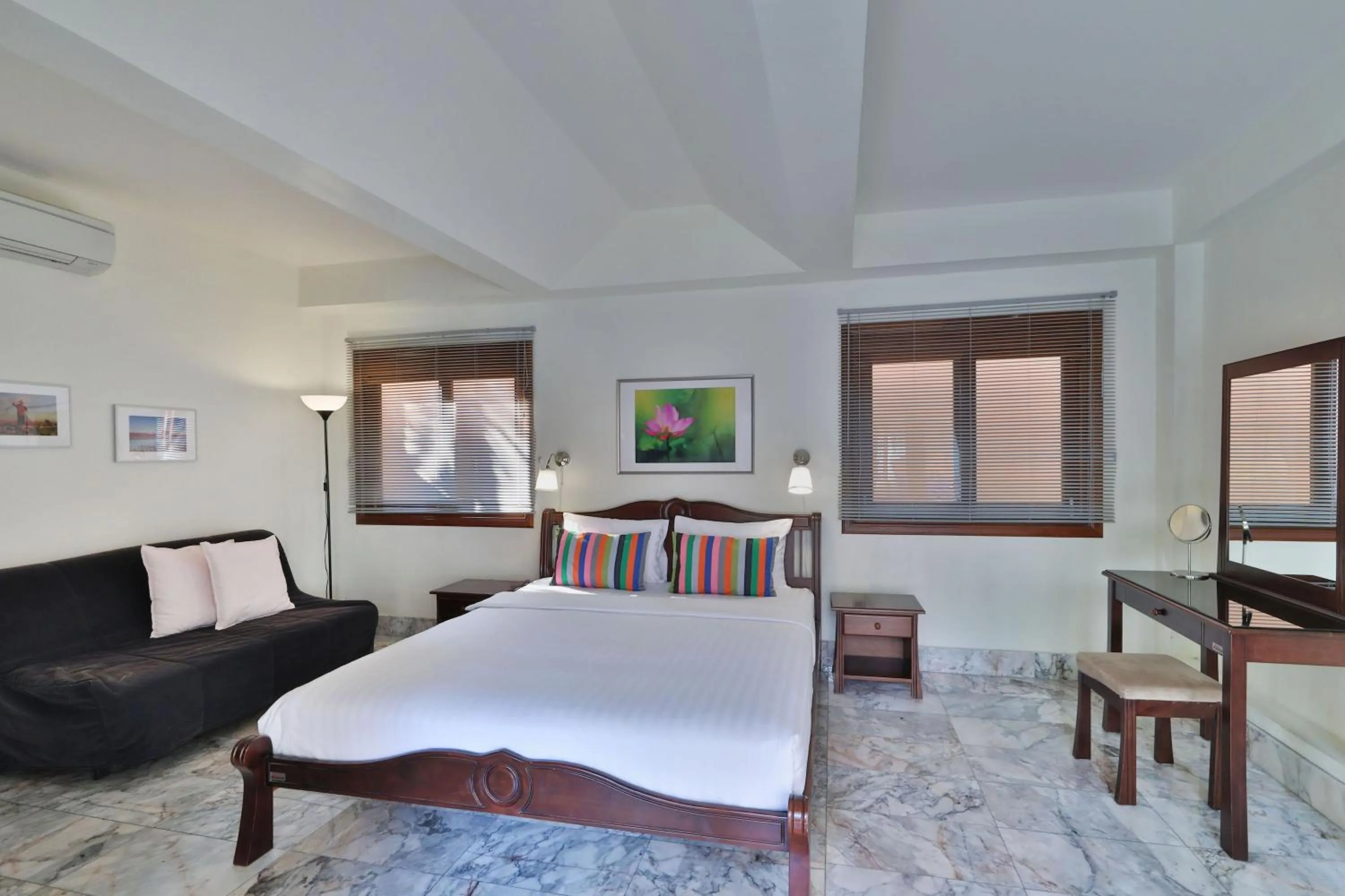 Bed in Siam Pool Villa Pattaya