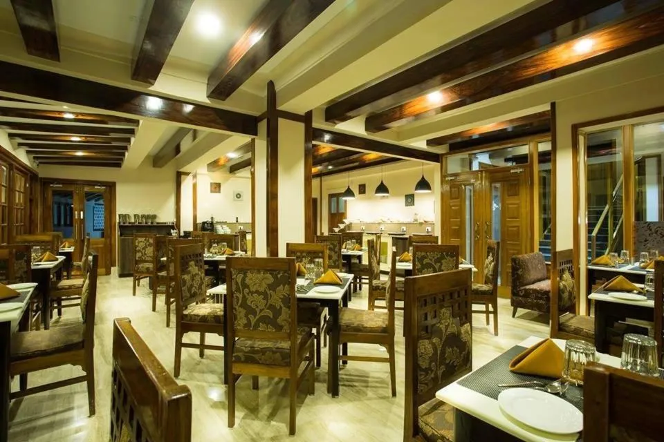 Restaurant/places to eat in New Orchid Lords Inn Gangtok