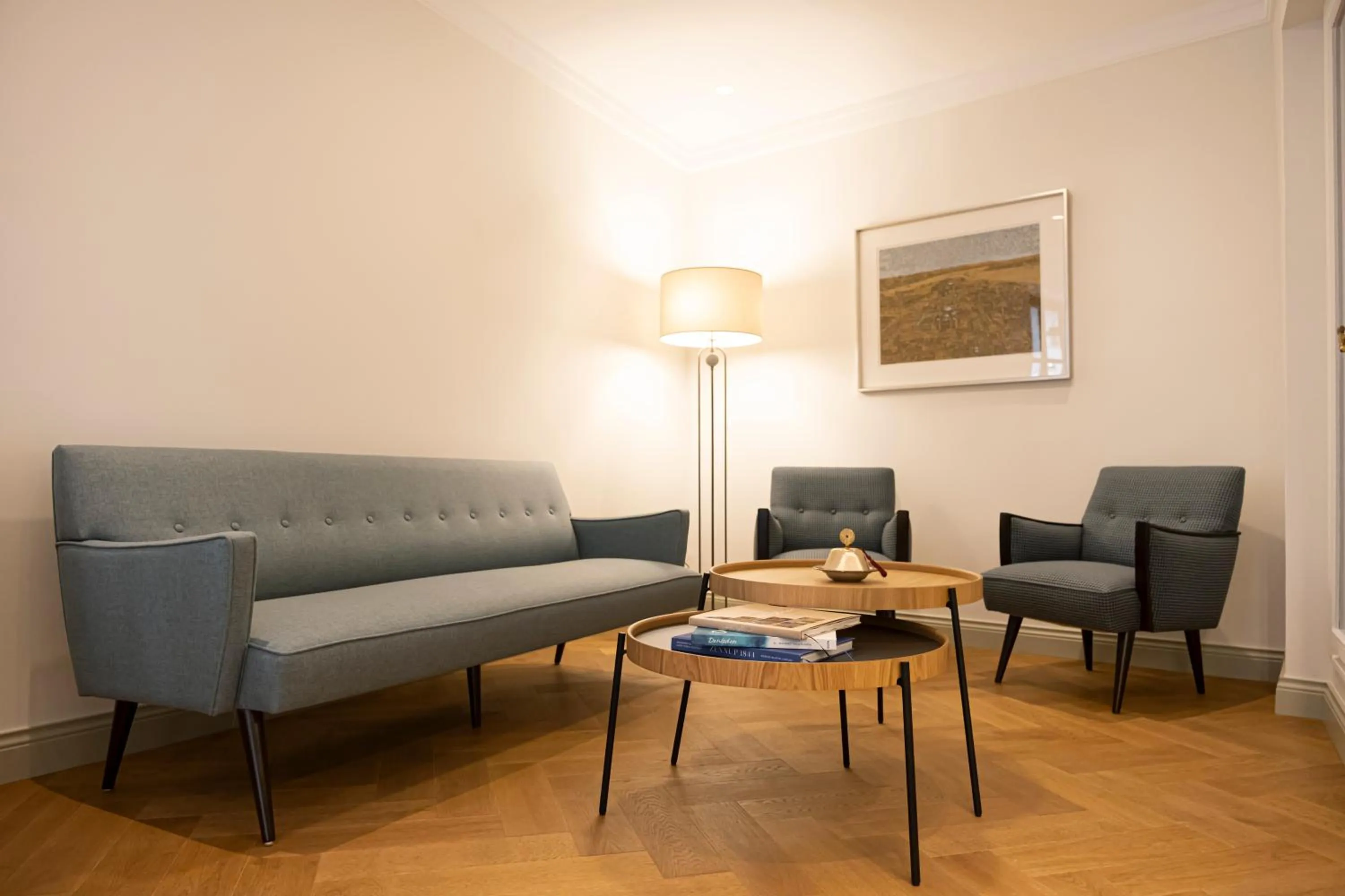 Seating area in Ishak Pasa Palace by Joyway Hotels