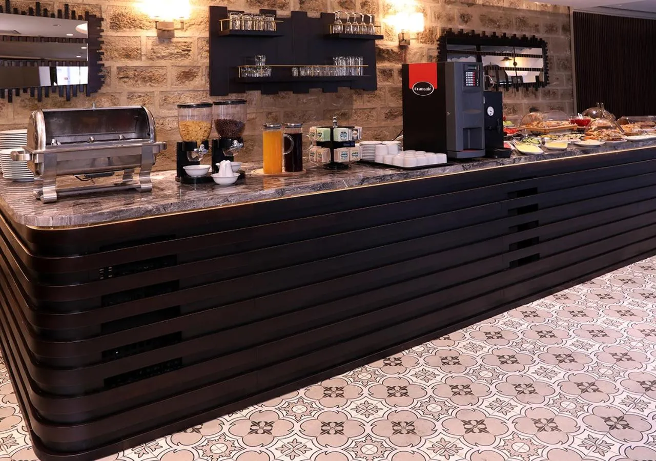 Coffee/tea facilities in Ishak Pasa Palace by Joyway Hotels