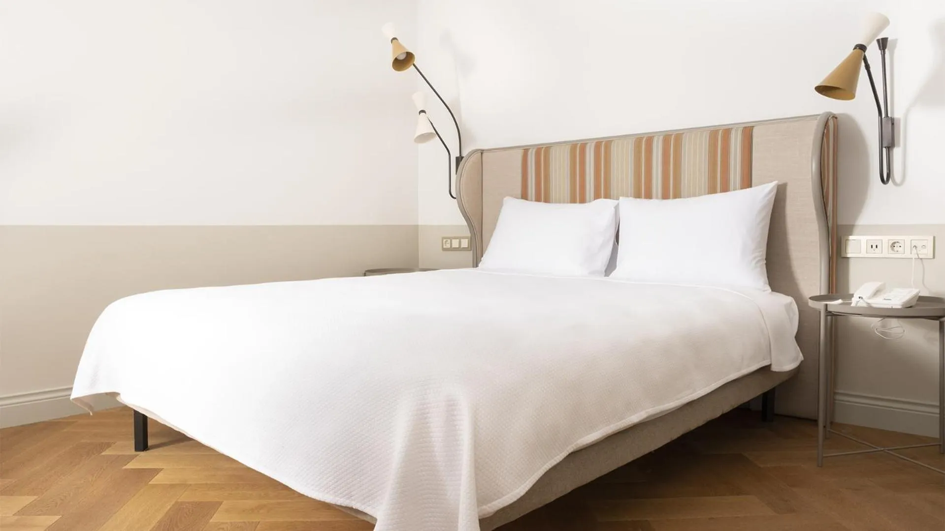 Bed in Ishak Pasa Palace by Joyway Hotels