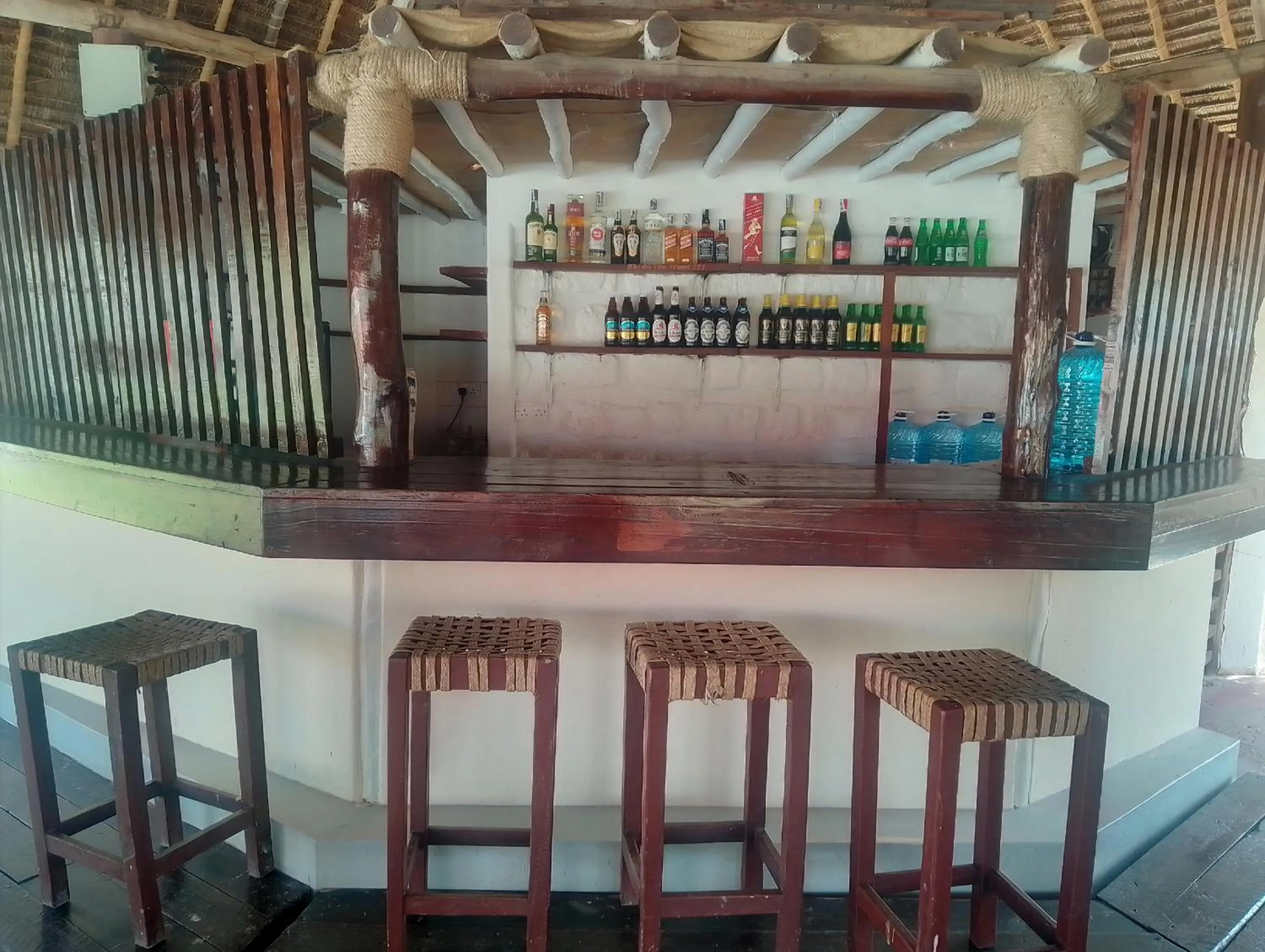 Restaurant/places to eat in Doric Cottages Diani