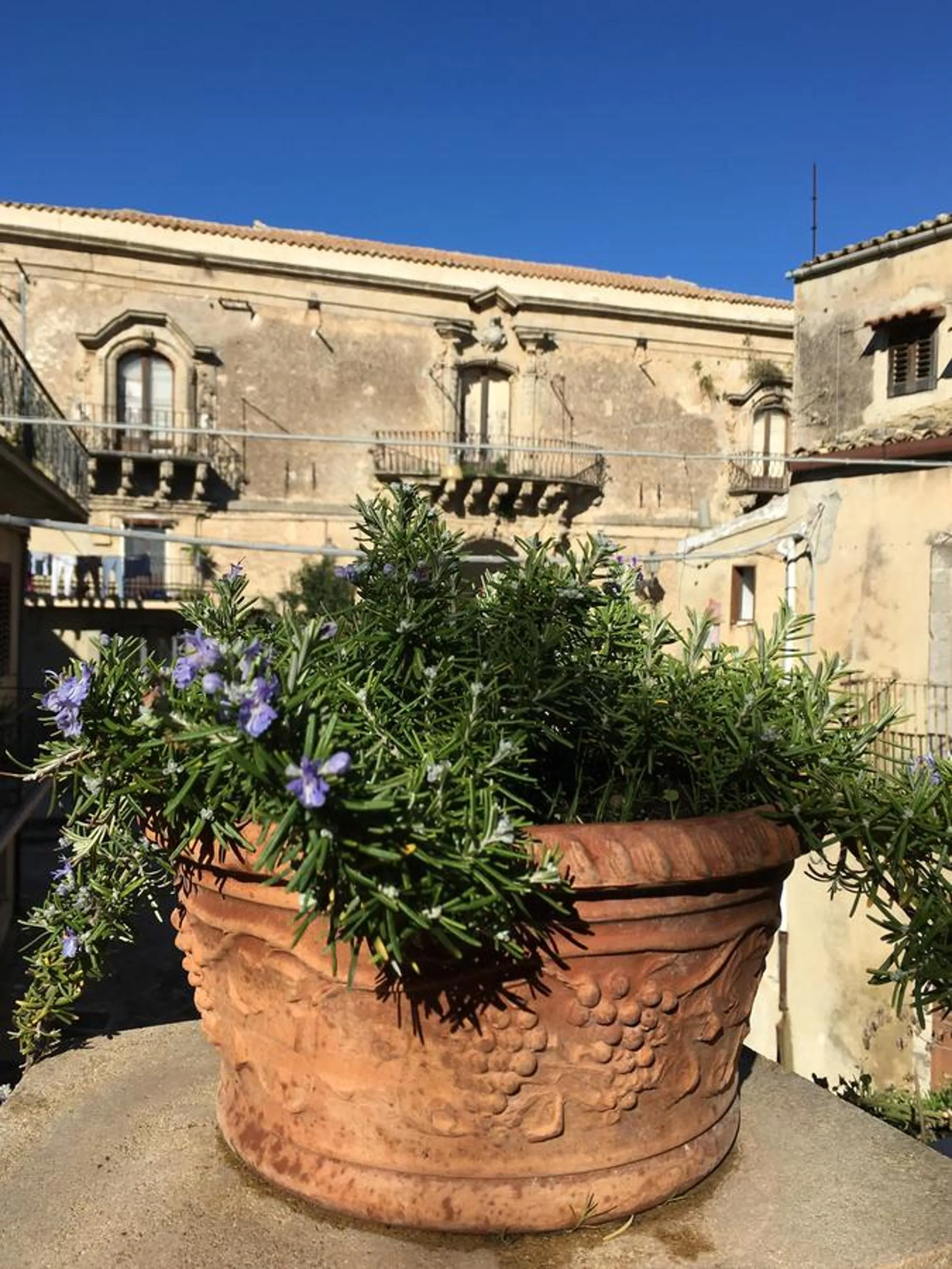 Property building in B&B Mugnos Charme Living