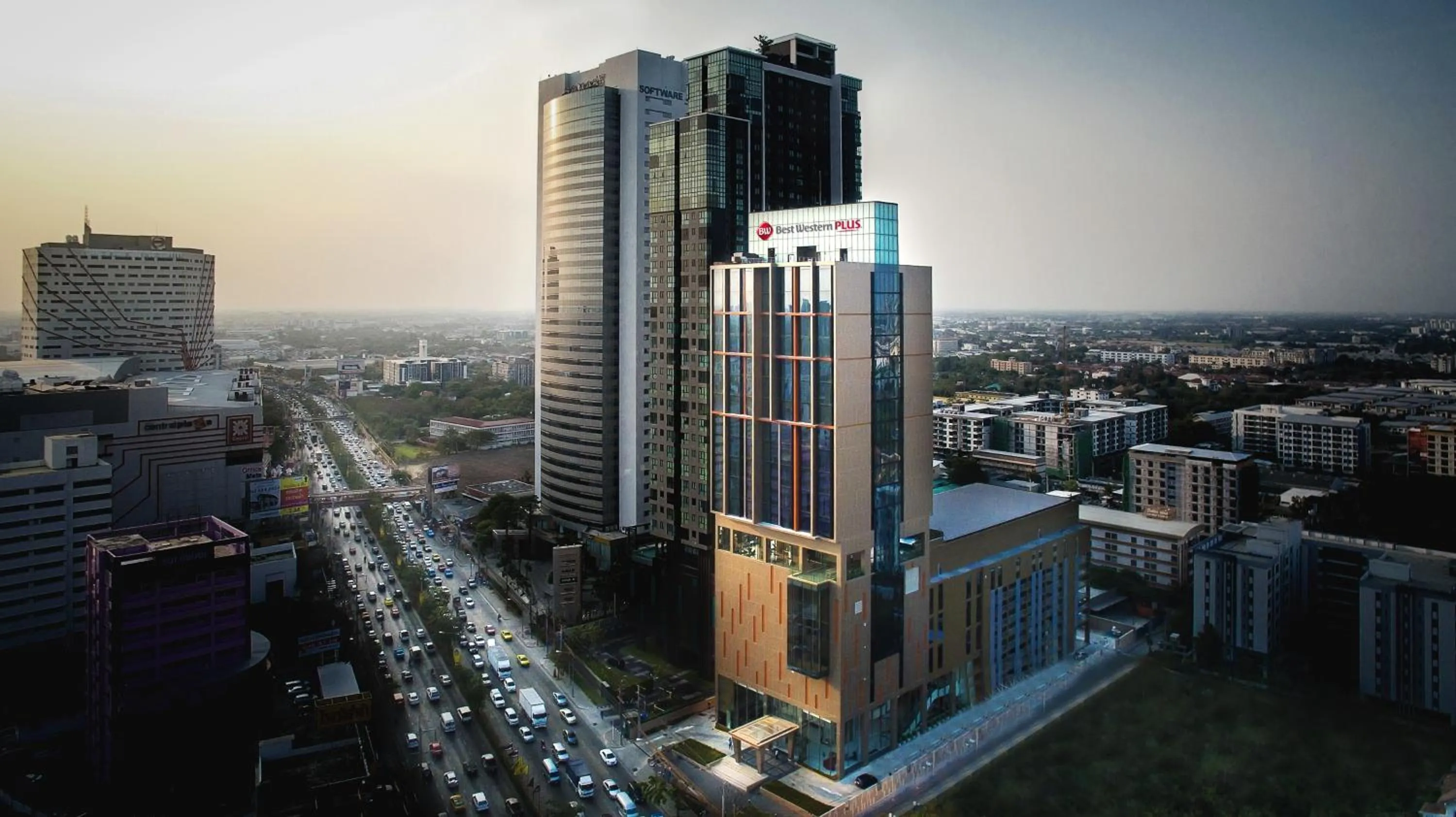 Property building in Best Western Plus Wanda Grand Hotel