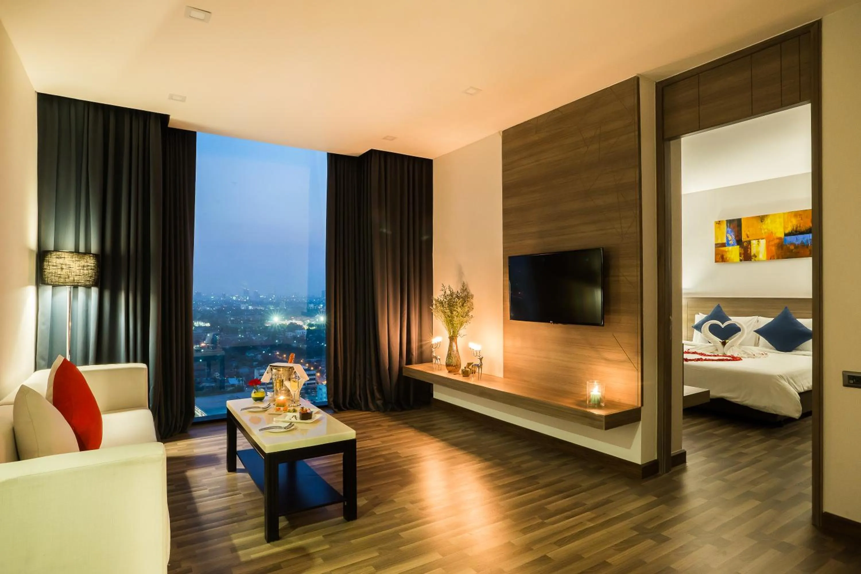 Photo of the whole room, Bed in Best Western Plus Wanda Grand Hotel