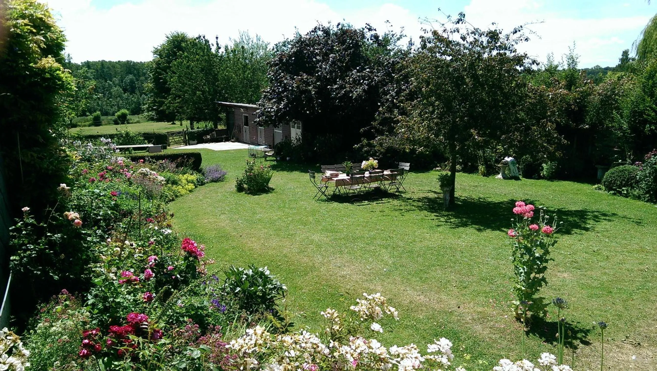 Garden view in La Passiflore B&B