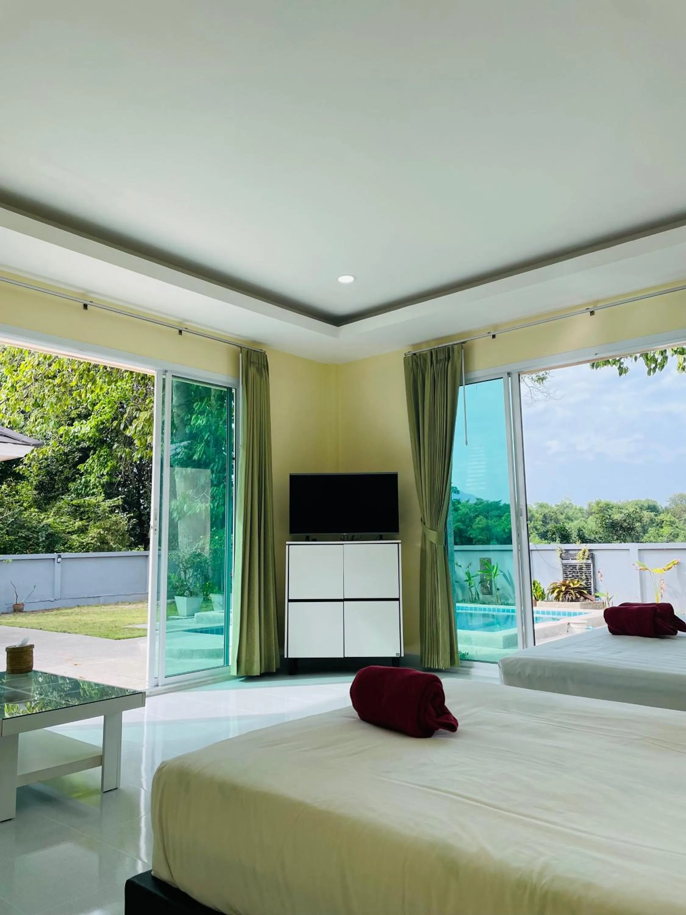 Bed in Khanom Garden Suite