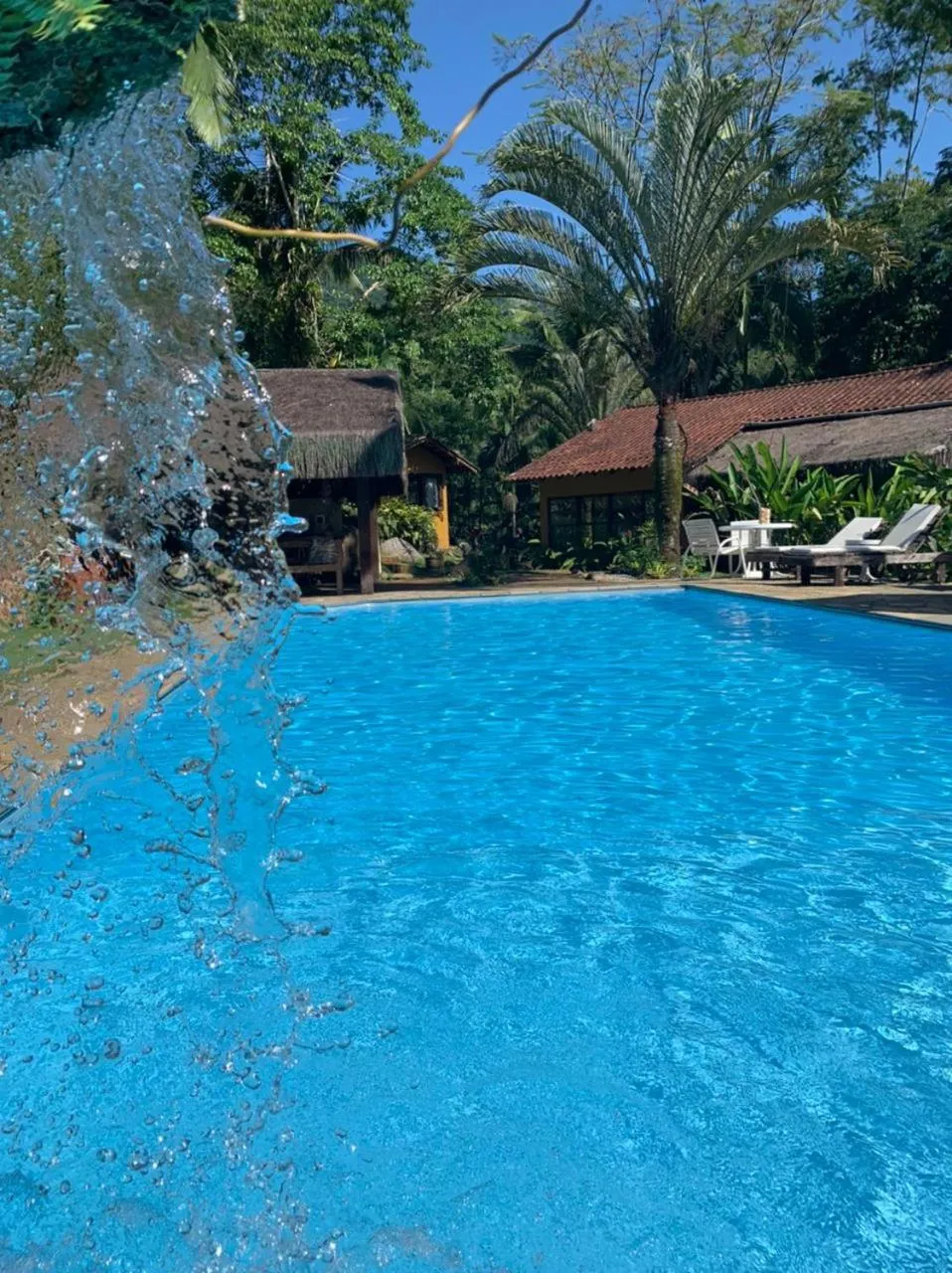 Pool view in Pousada Bromélias