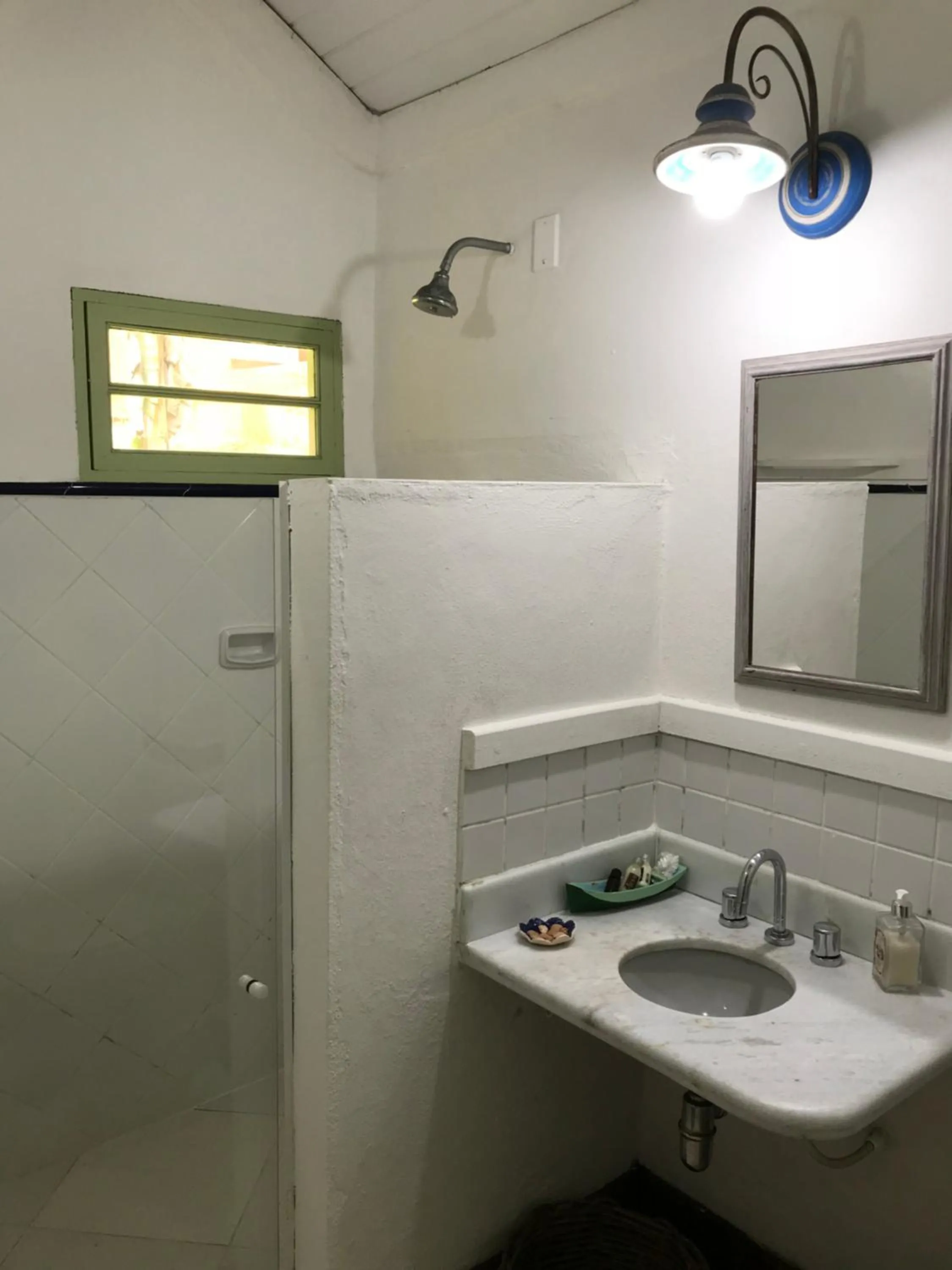 Bathroom in Pousada Bromélias