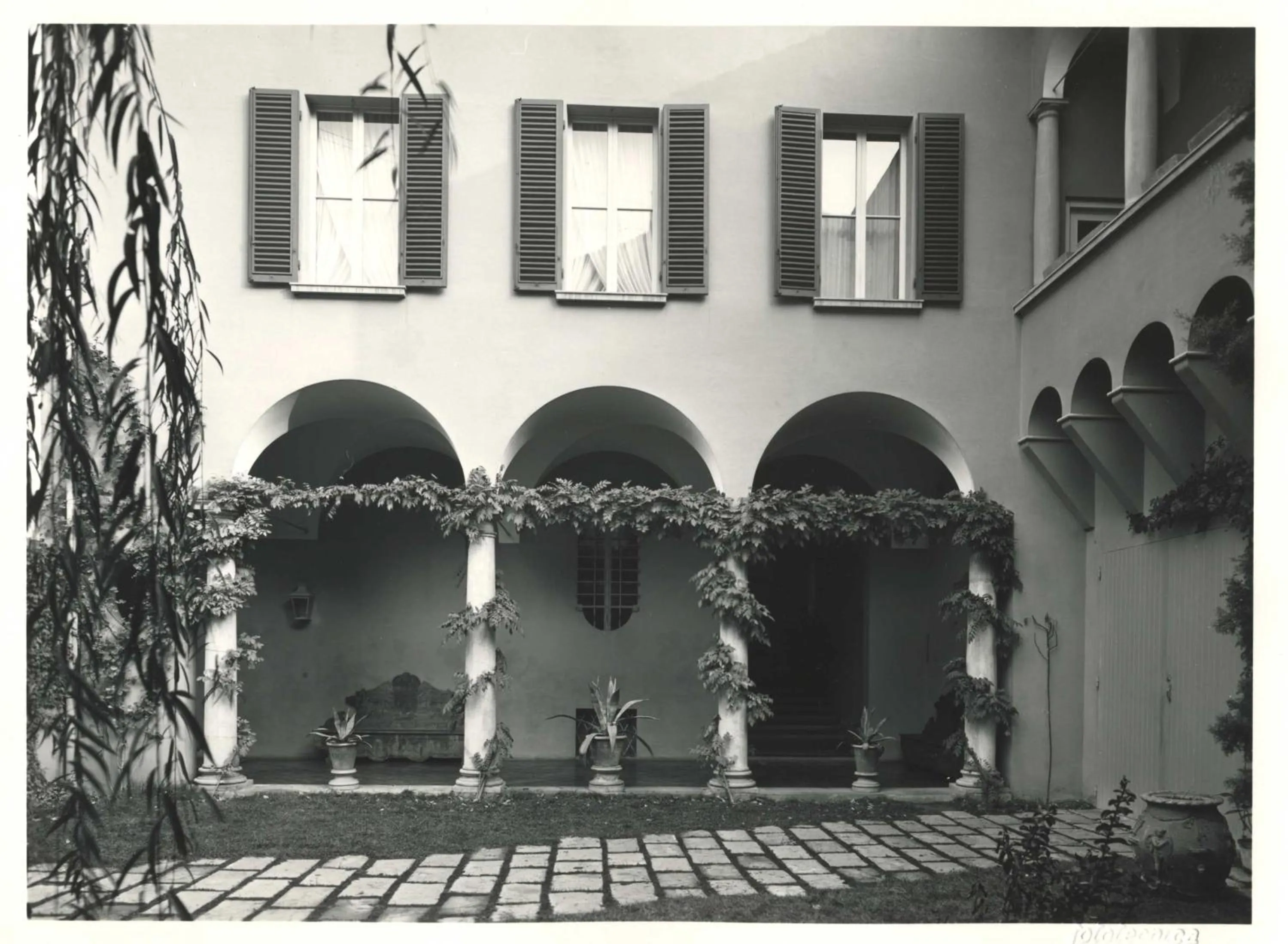 Property building in Casa Bertagni