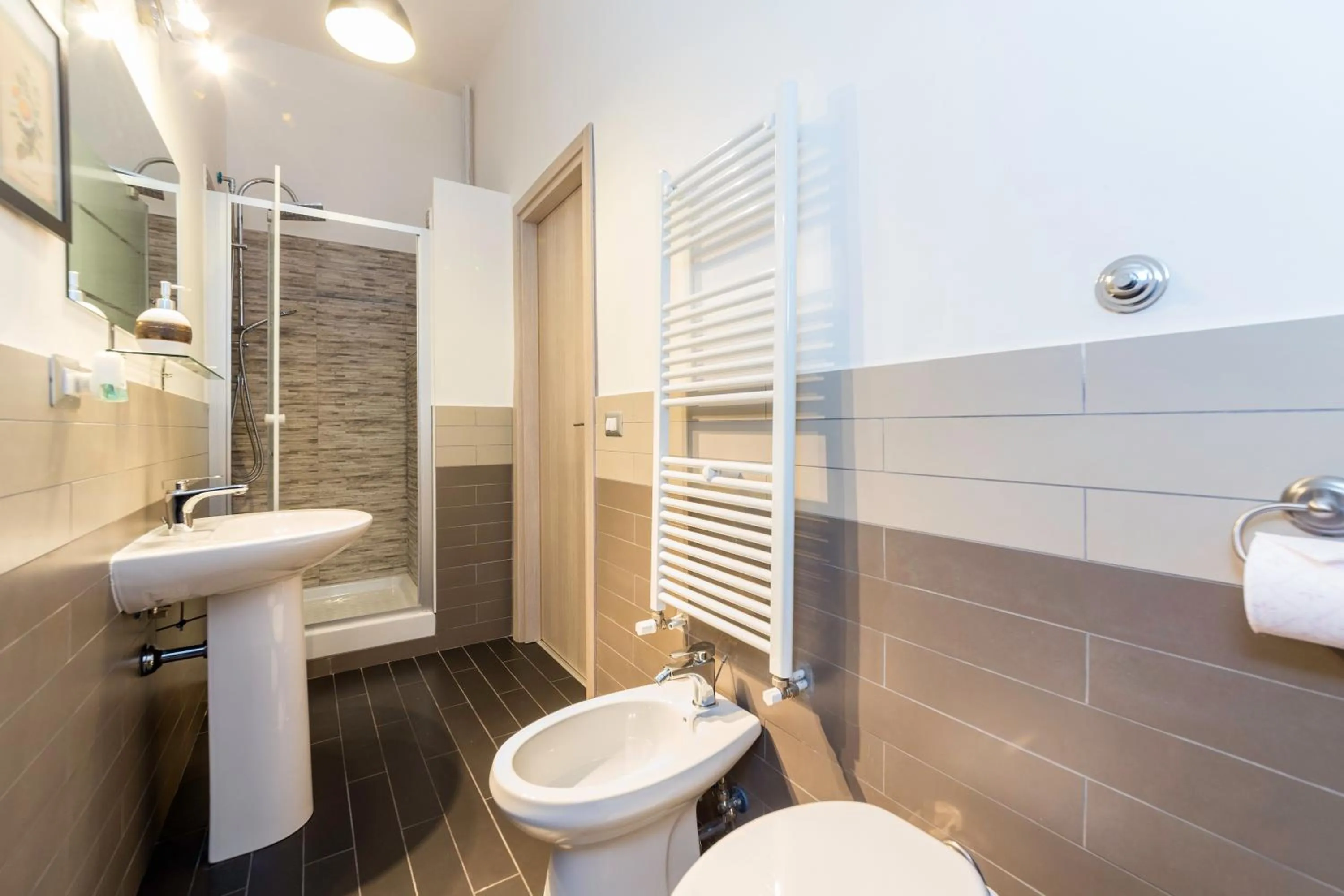 Bathroom in Rome To You- The Place to be&B