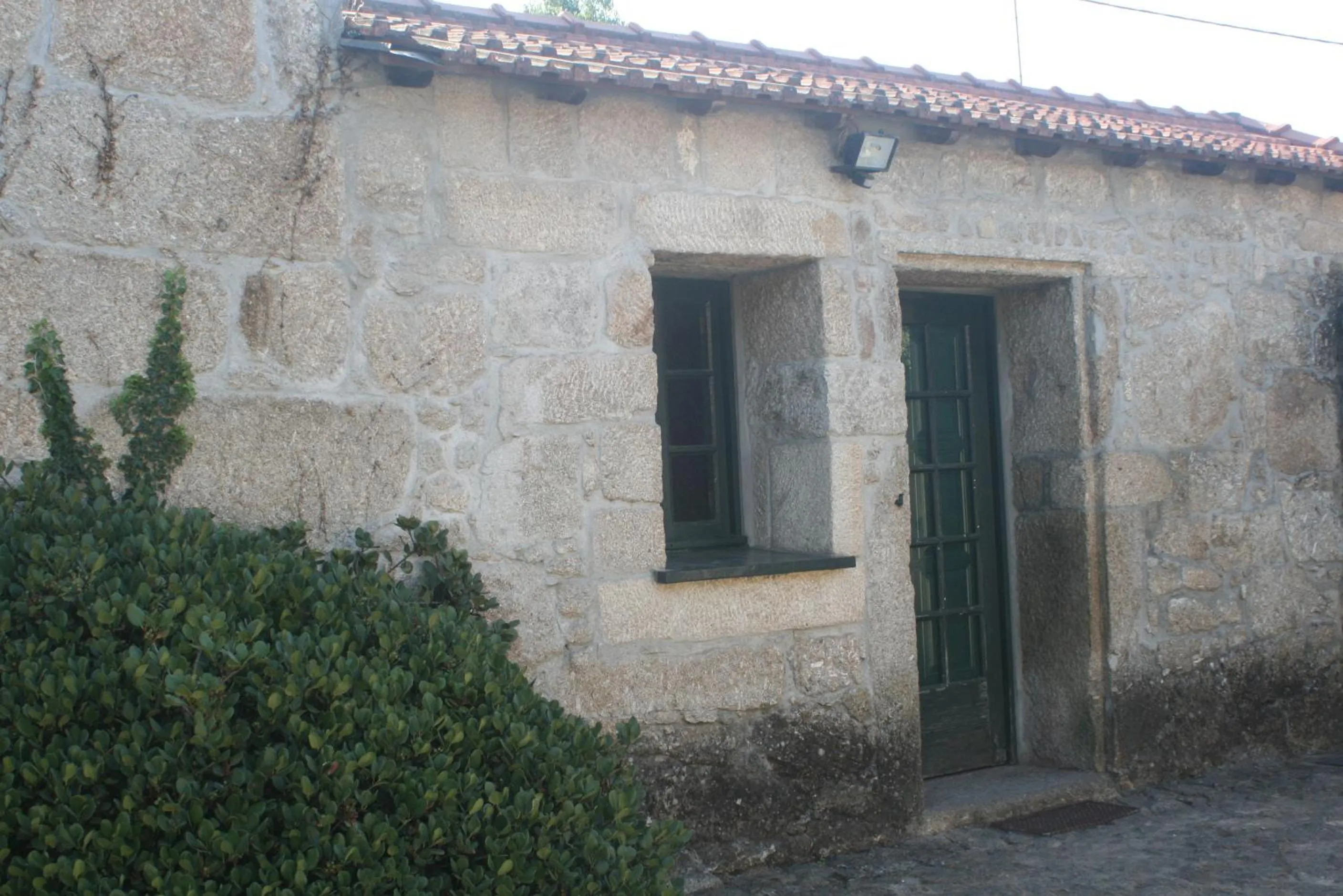Property building in Estrebuela House