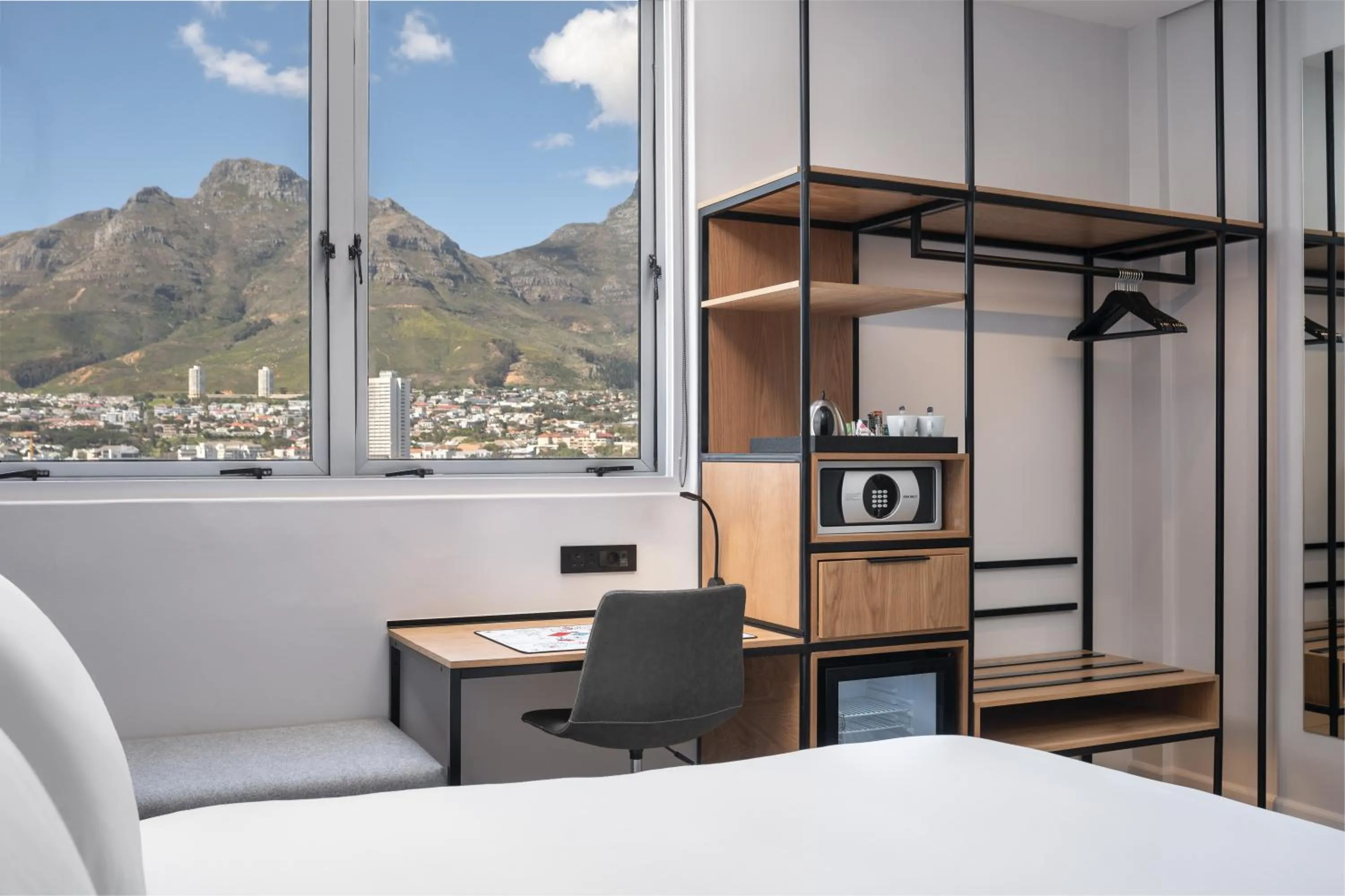storage, Bed in Protea Hotel Fire & Ice by Marriott Cape Town