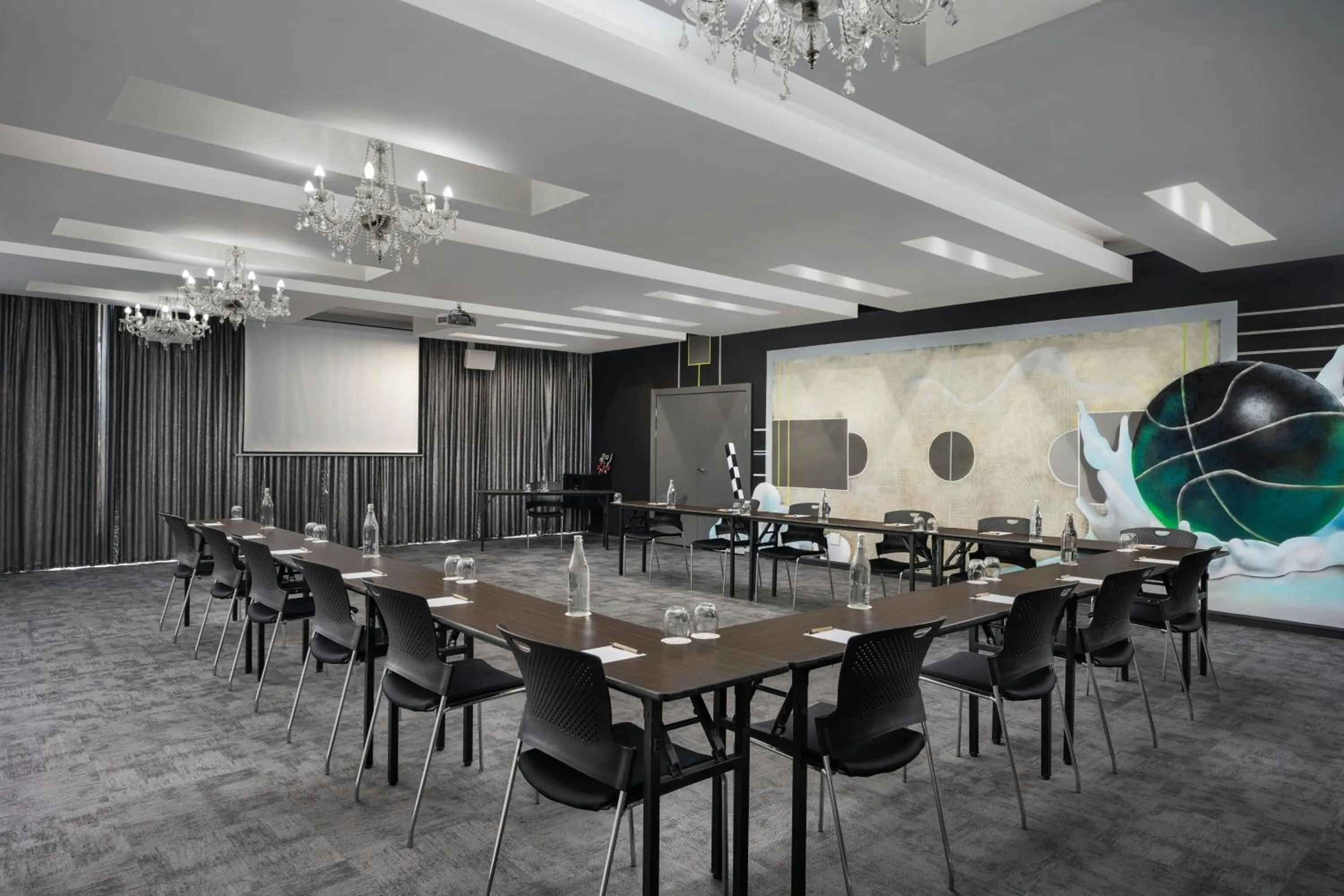 Meeting/conference room in Protea Hotel Fire & Ice by Marriott Cape Town
