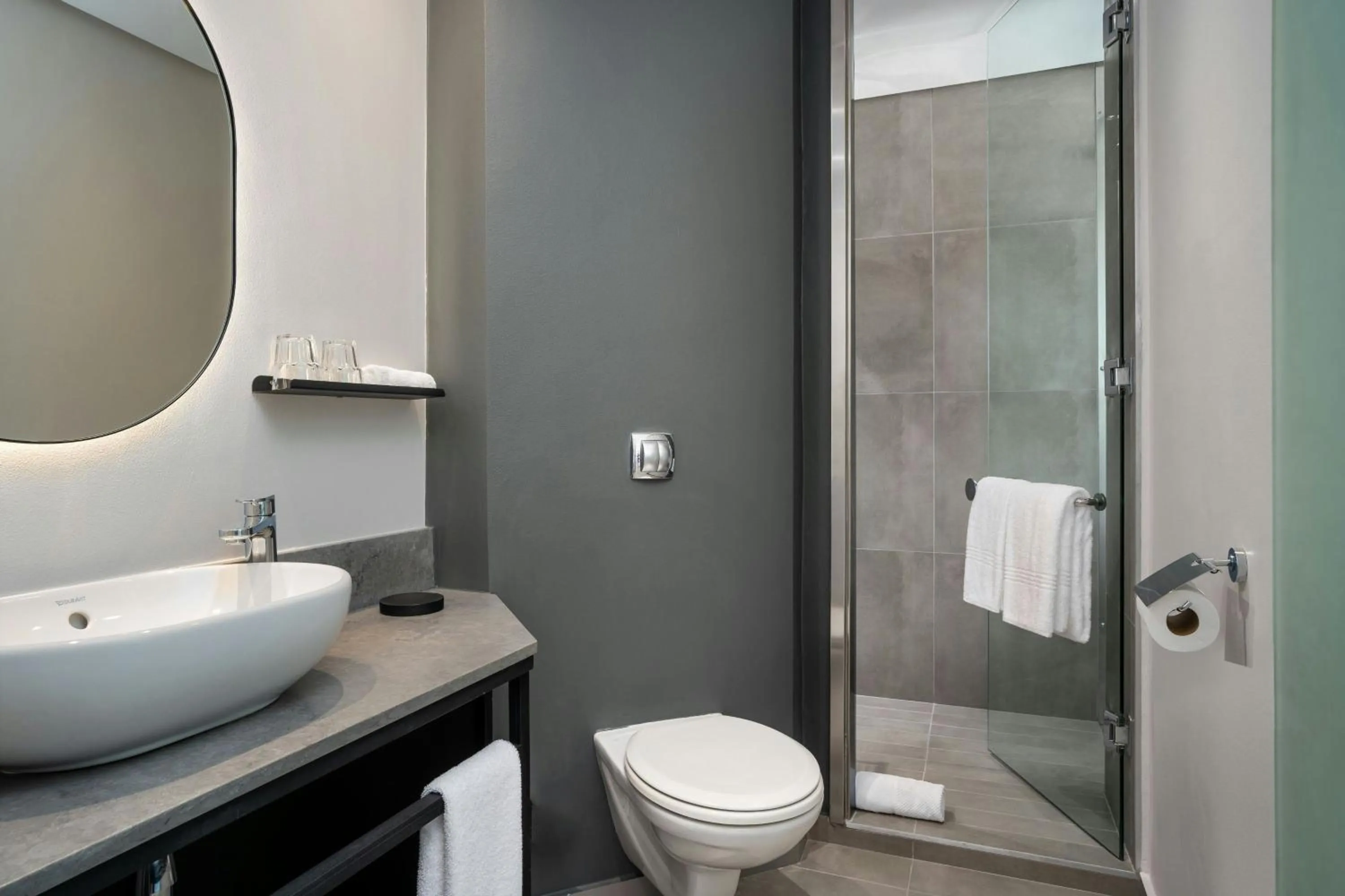 Photo of the whole room in Protea Hotel Fire & Ice by Marriott Cape Town