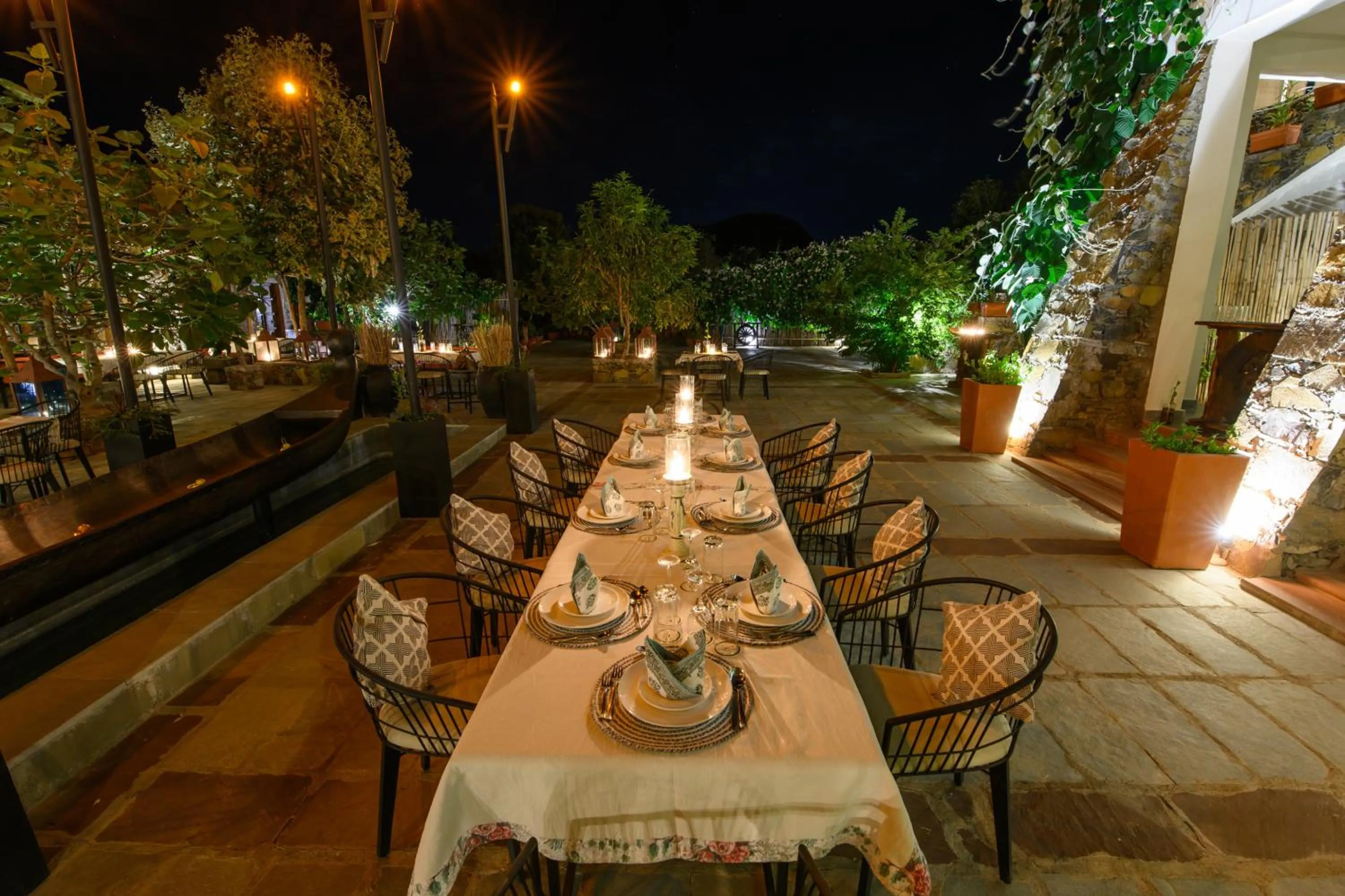 Restaurant/places to eat in Utsav Camp Sariska