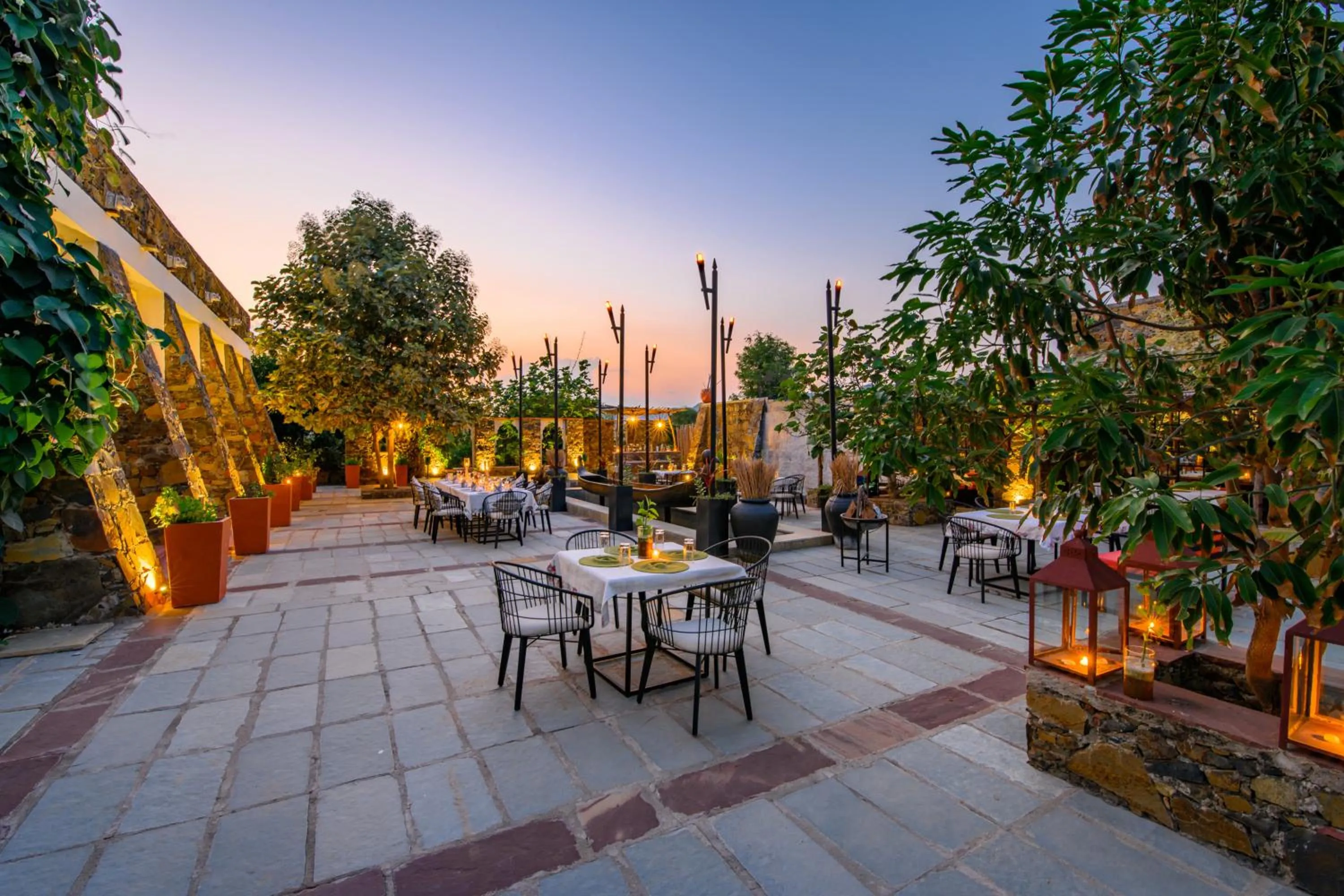 Restaurant/places to eat in Utsav Camp Sariska