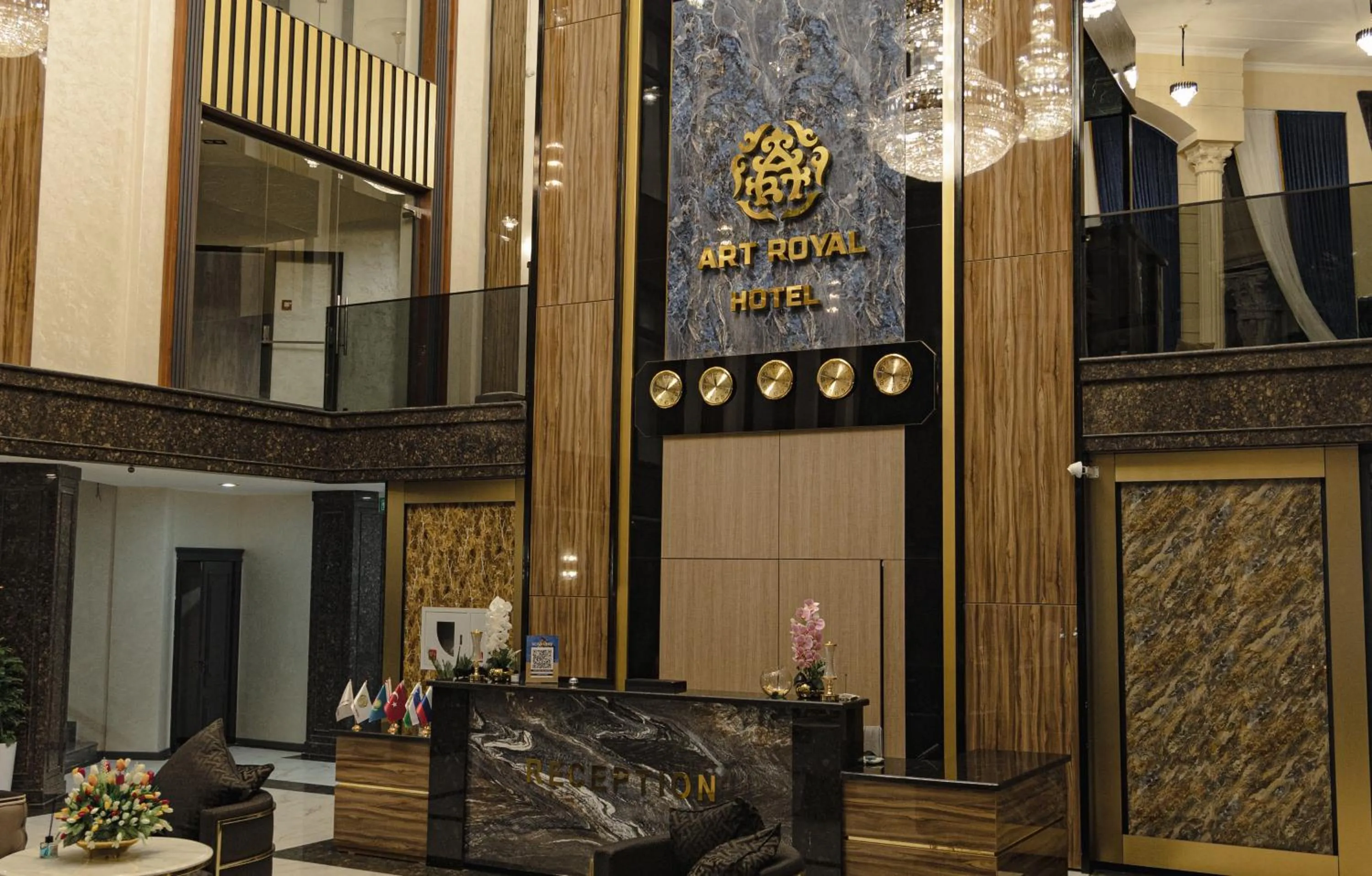 Lobby or reception in Art Royal