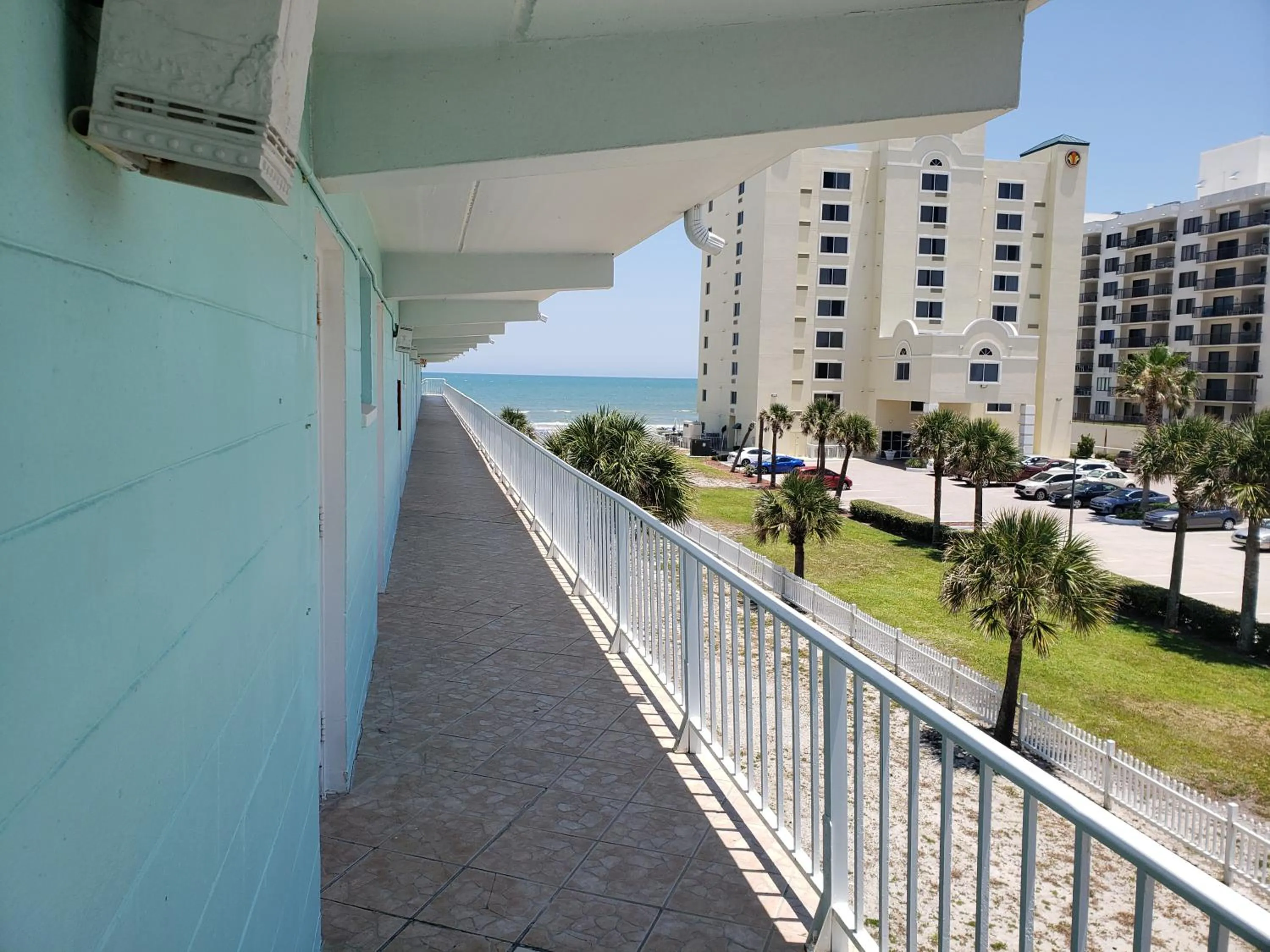 Neighbourhood in SeaScape Inn - Daytona Beach Shores