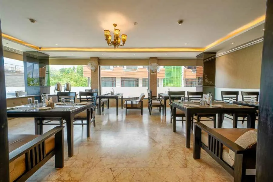 Restaurant/places to eat in Kamal Residency