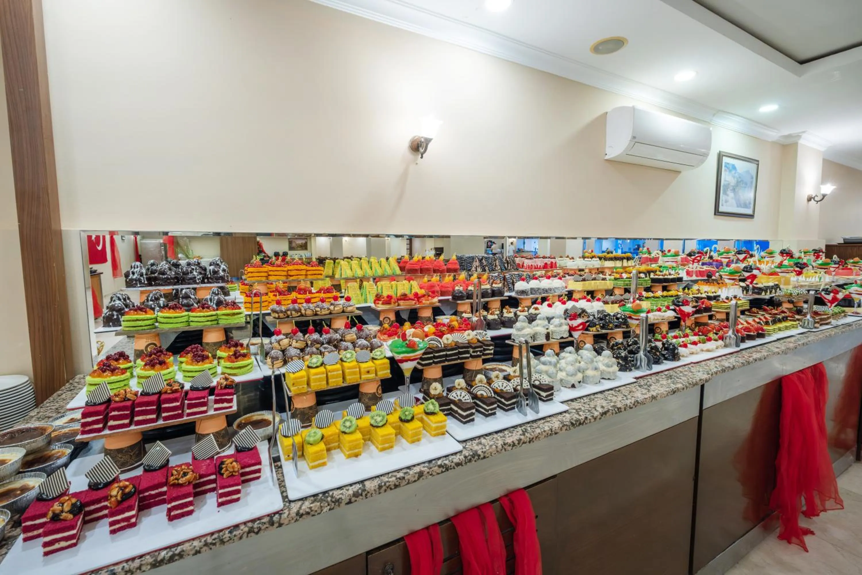 Food in Sun Beach Hill Hotel