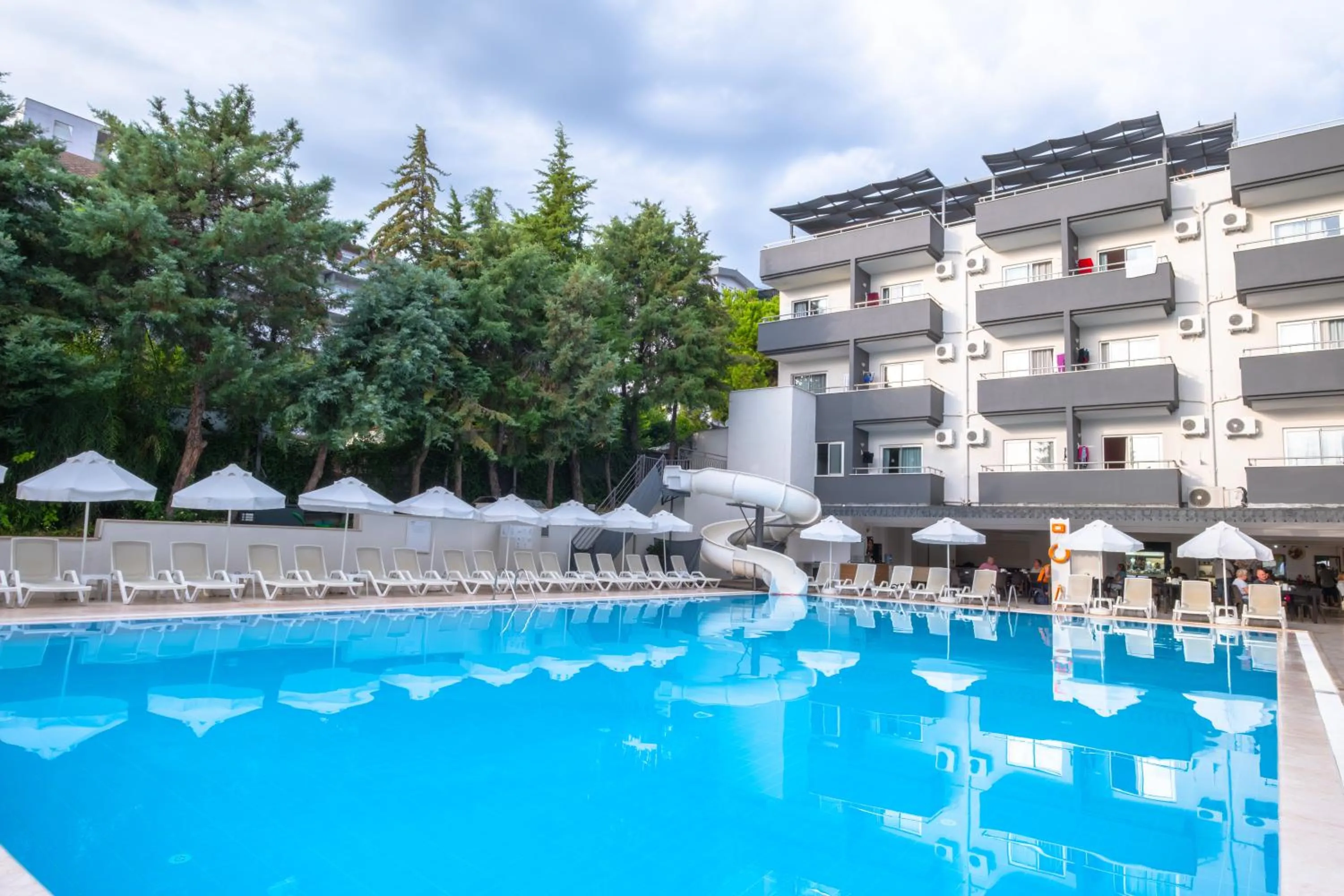 Swimming pool in Sun Beach Hill Hotel