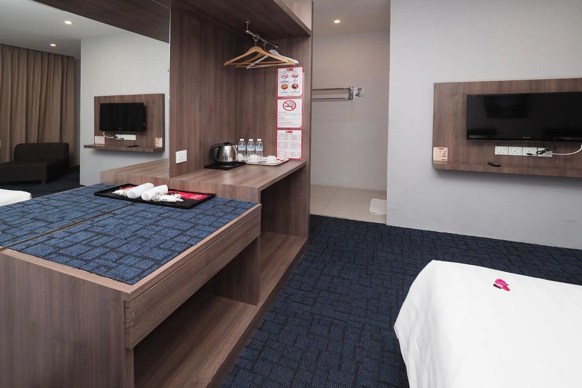 Bedroom, Bed in S Boutique Hotel