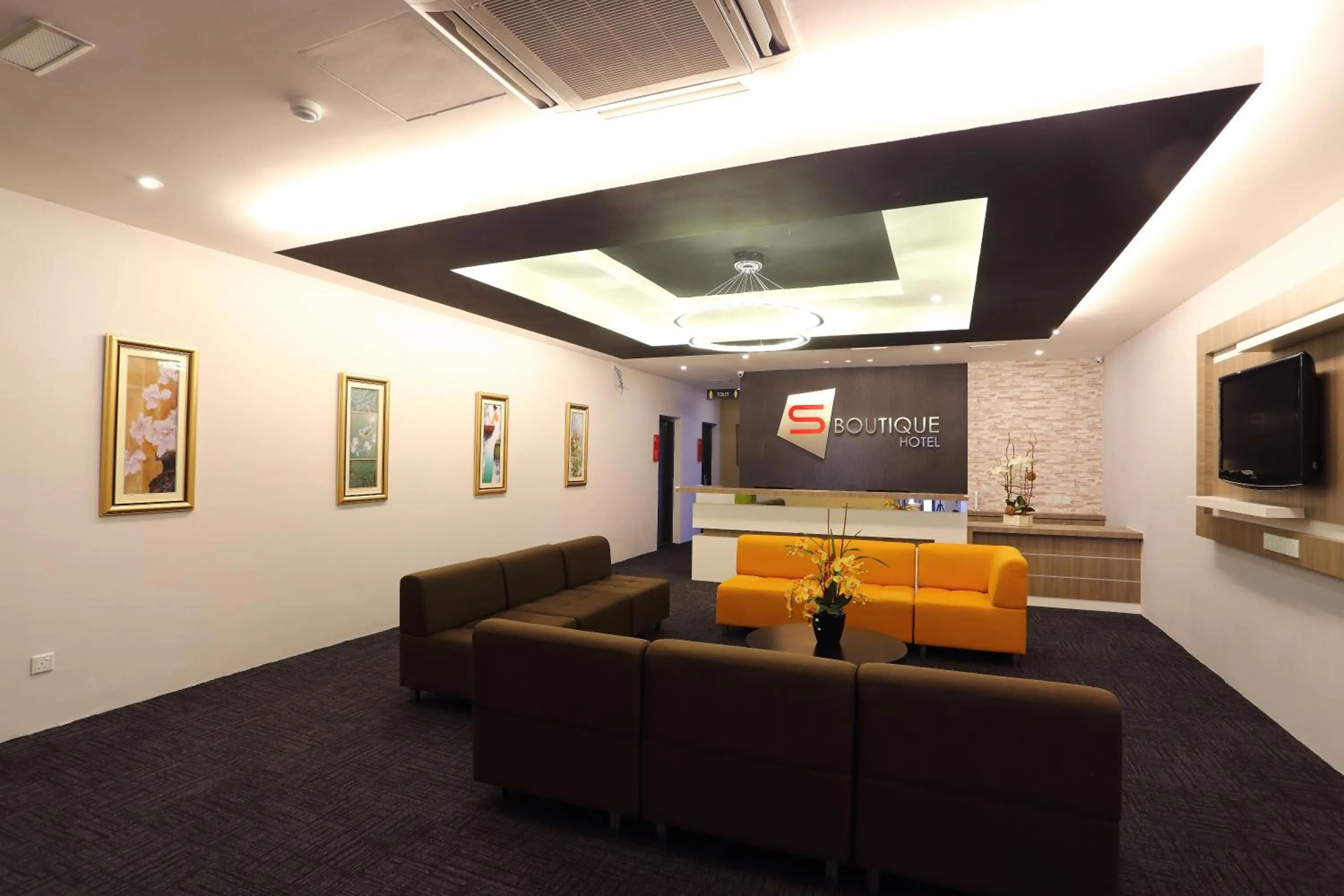 Lobby or reception in S Boutique Hotel