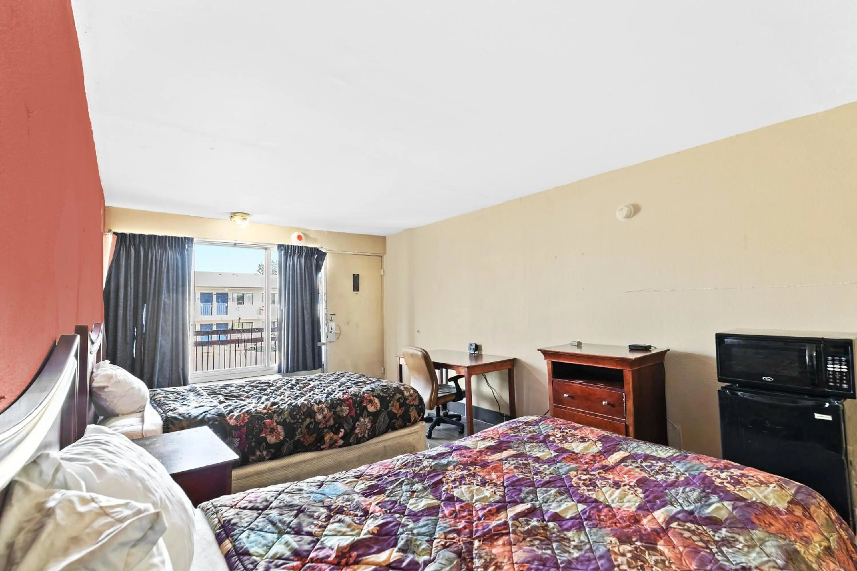 Bedroom, Bed in Luxury Inn By Hotel O Hattiesburg M S