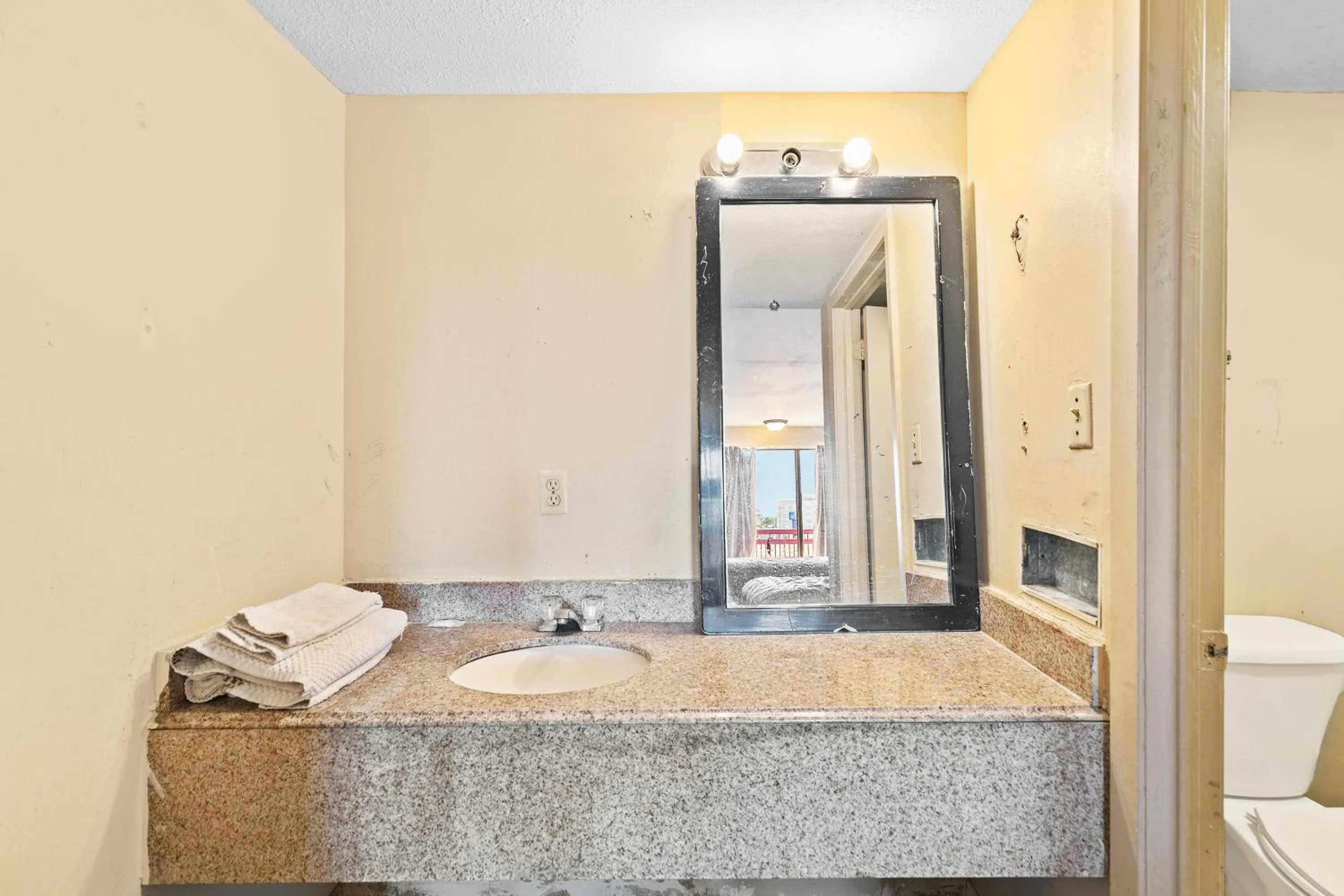 Bathroom in Luxury Inn By Hotel O Hattiesburg M S