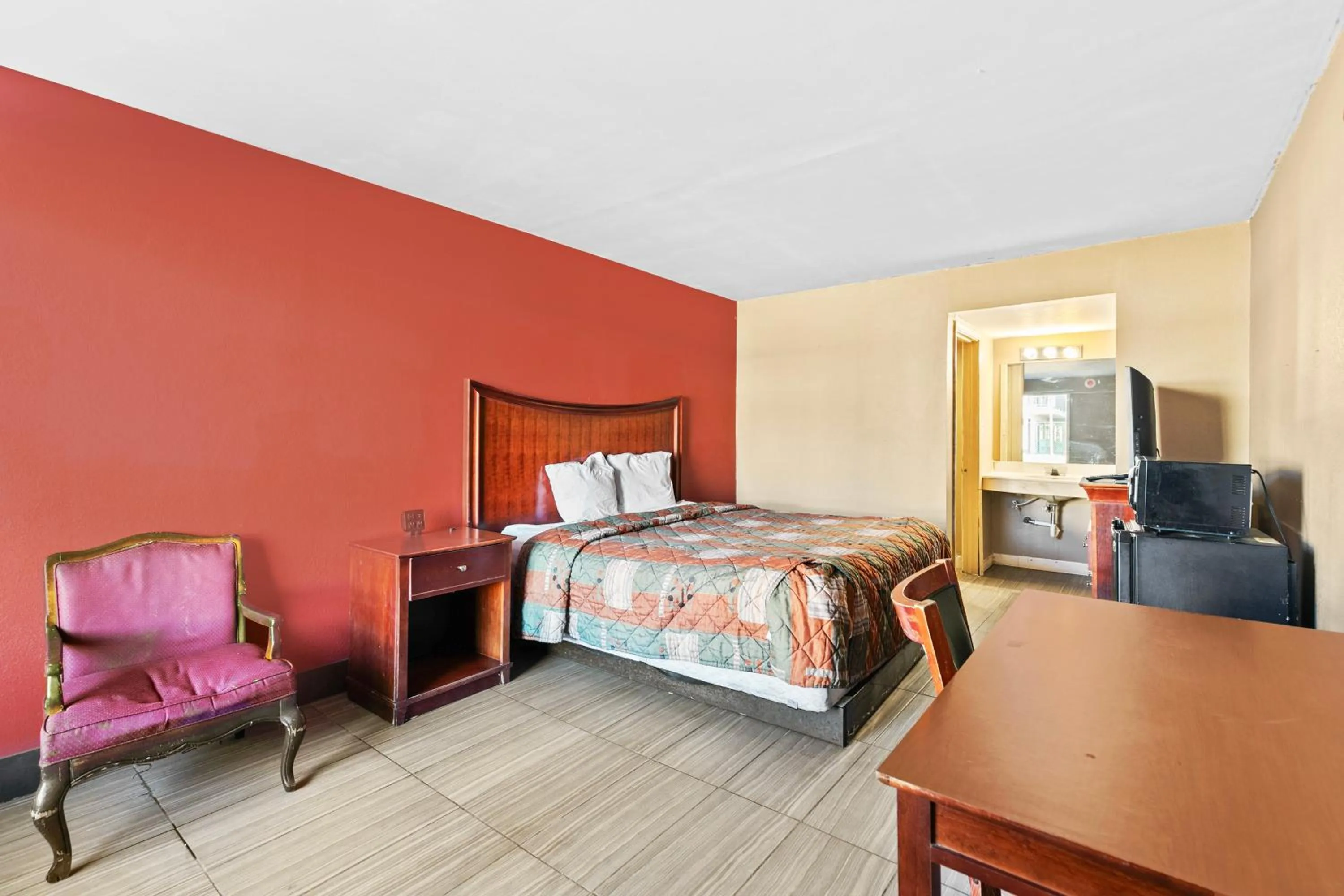 Bedroom, Bed in Luxury Inn By Hotel O Hattiesburg M S