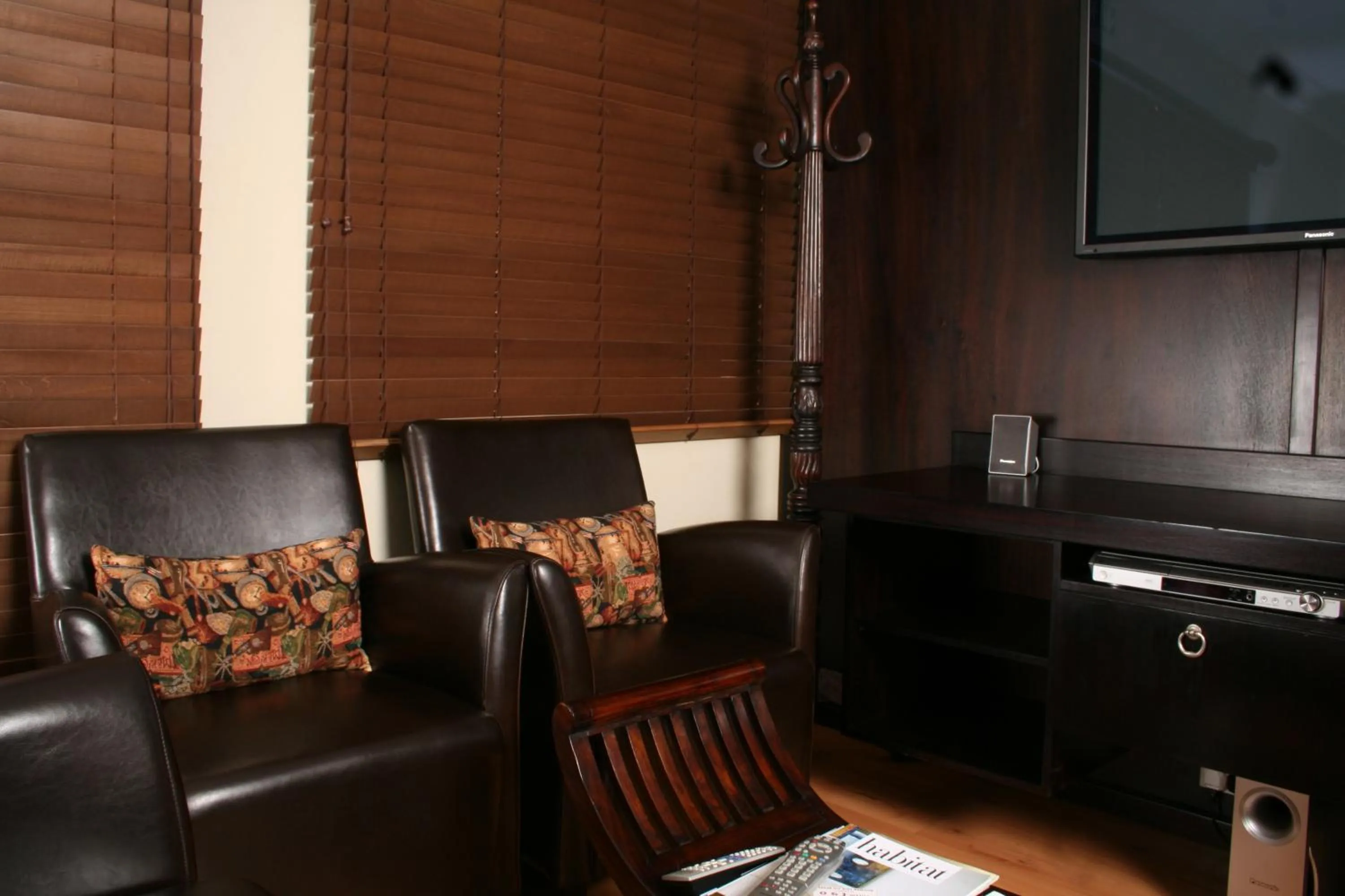 Lounge or bar in InnJoy Boutique Hotel