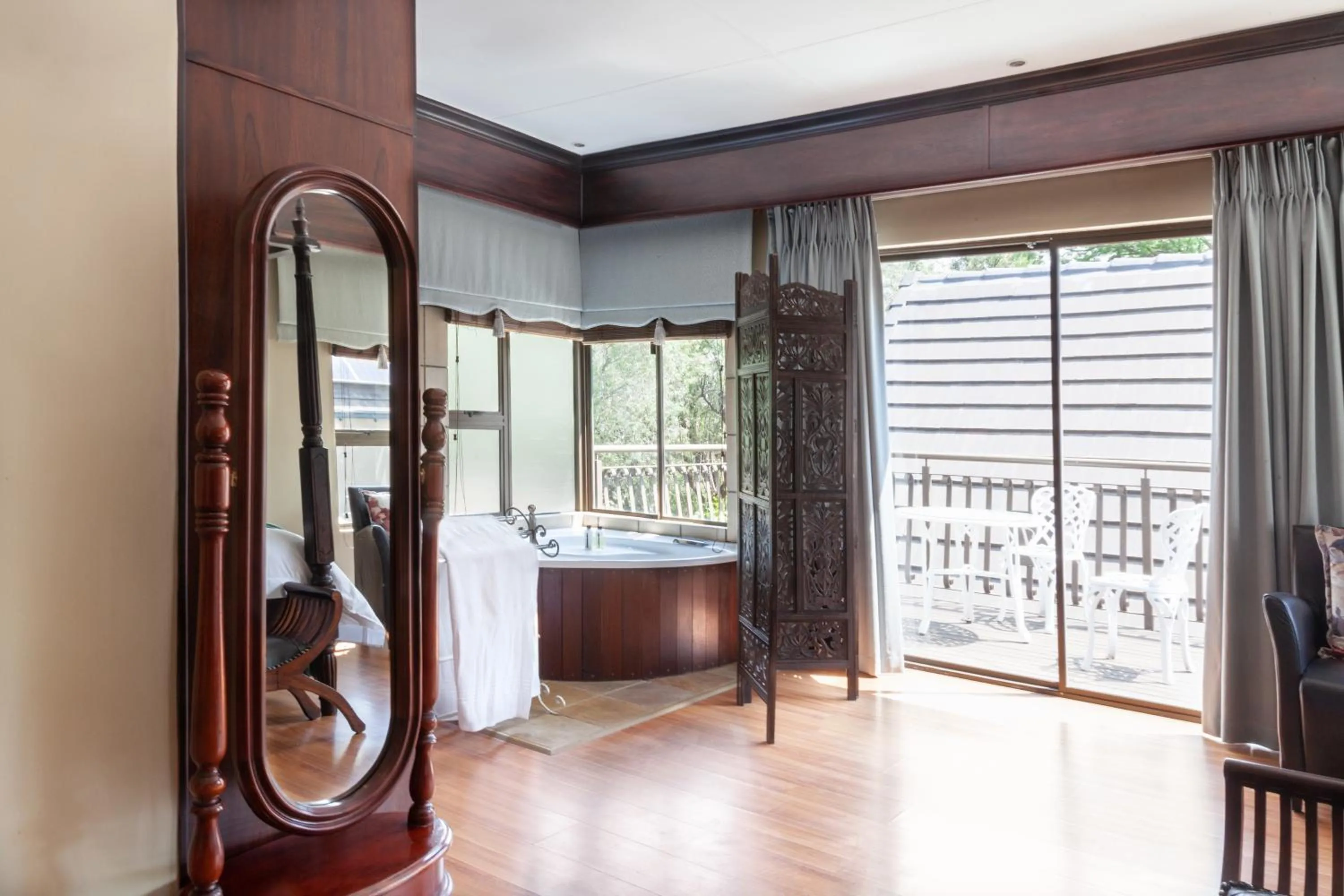 Photo of the whole room, Bed in InnJoy Boutique Hotel