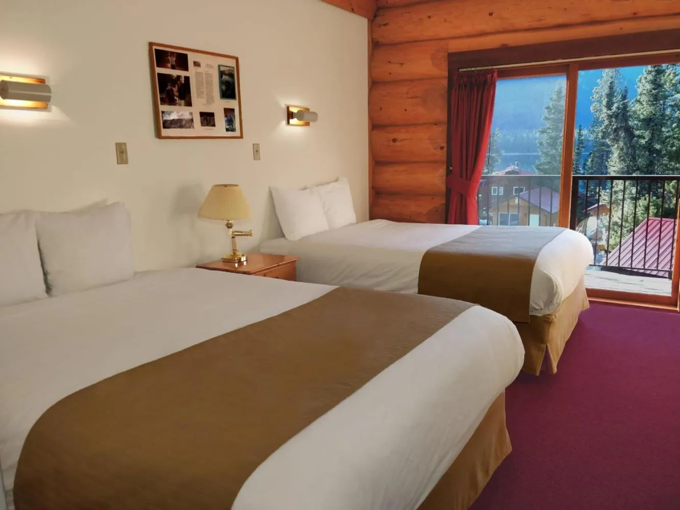 Bed in Northern Rockies Lodge