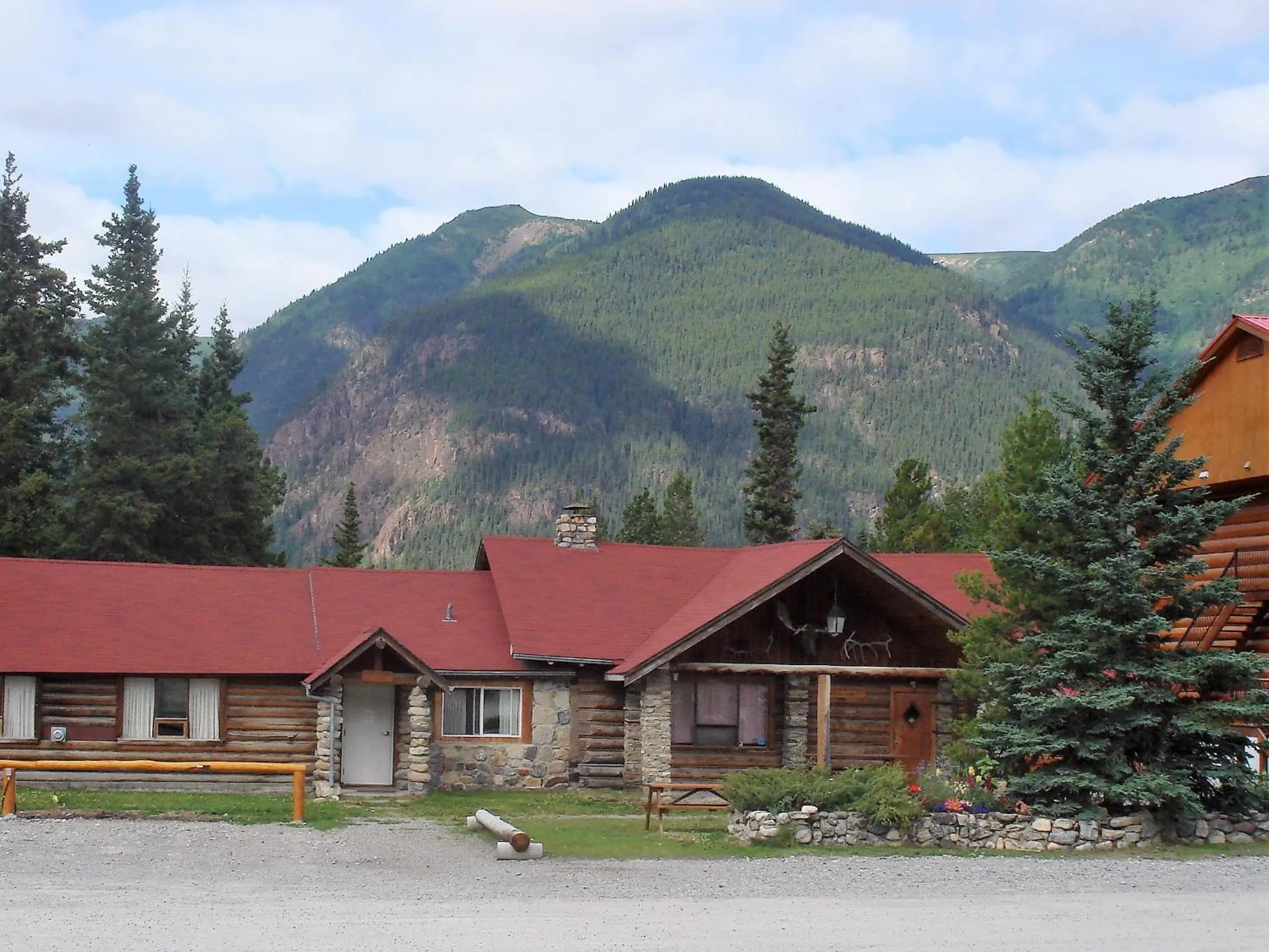 Northern Rockies Lodge