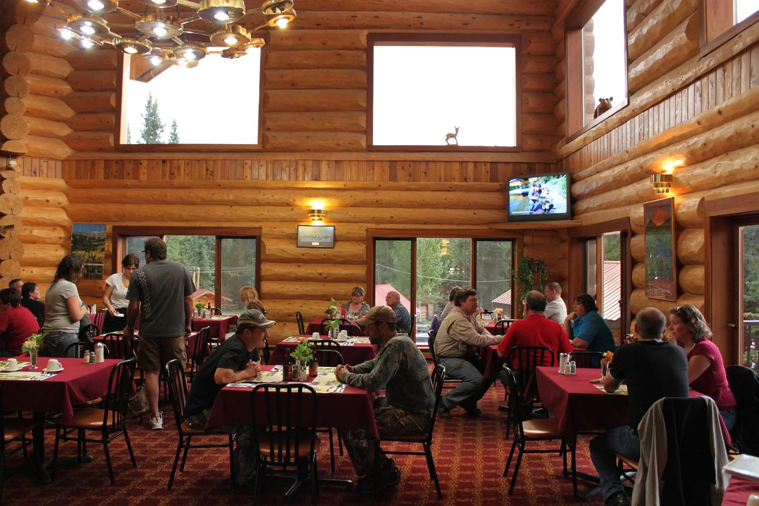 Dinner in Northern Rockies Lodge