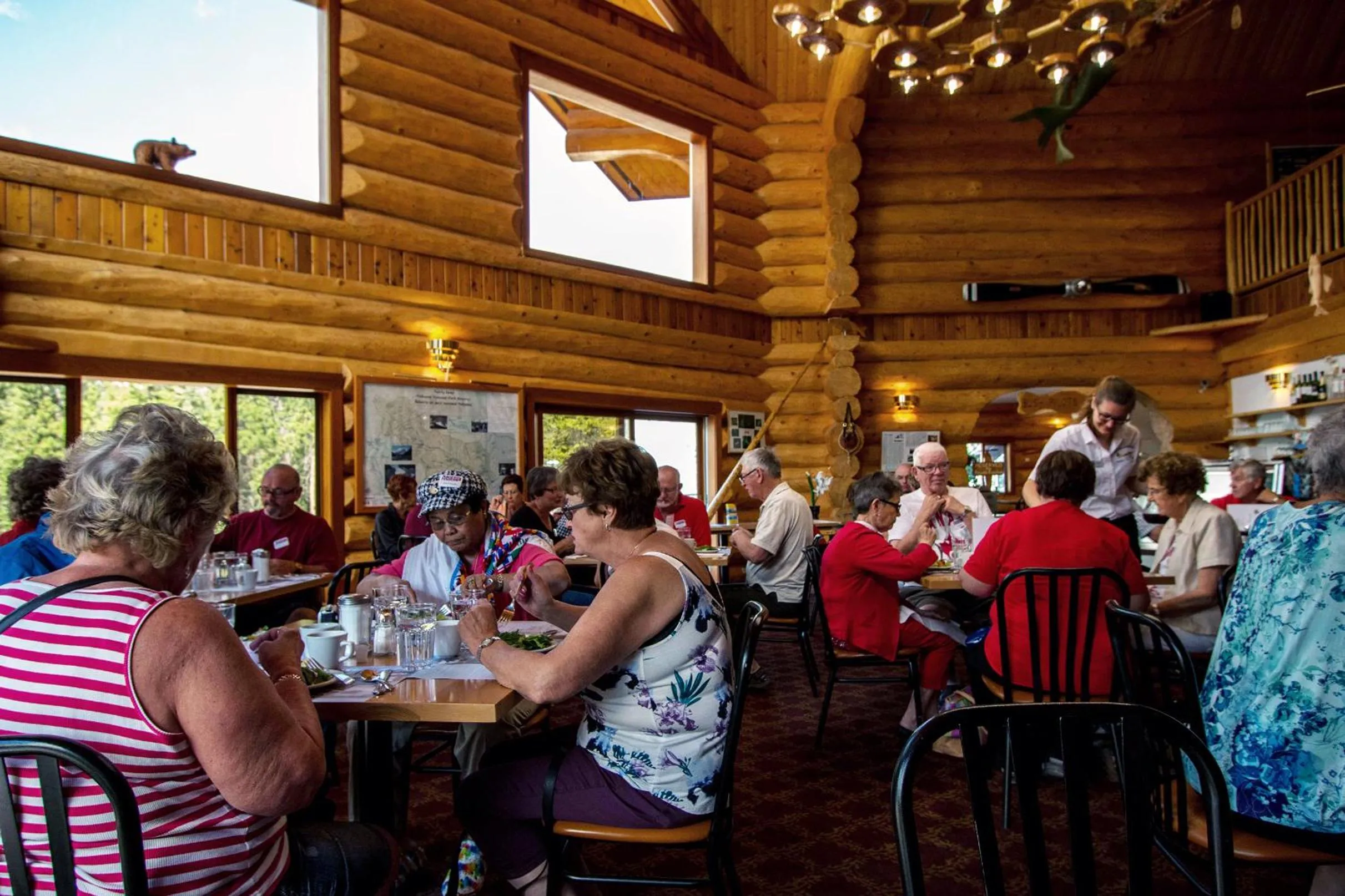 Restaurant/places to eat in Northern Rockies Lodge
