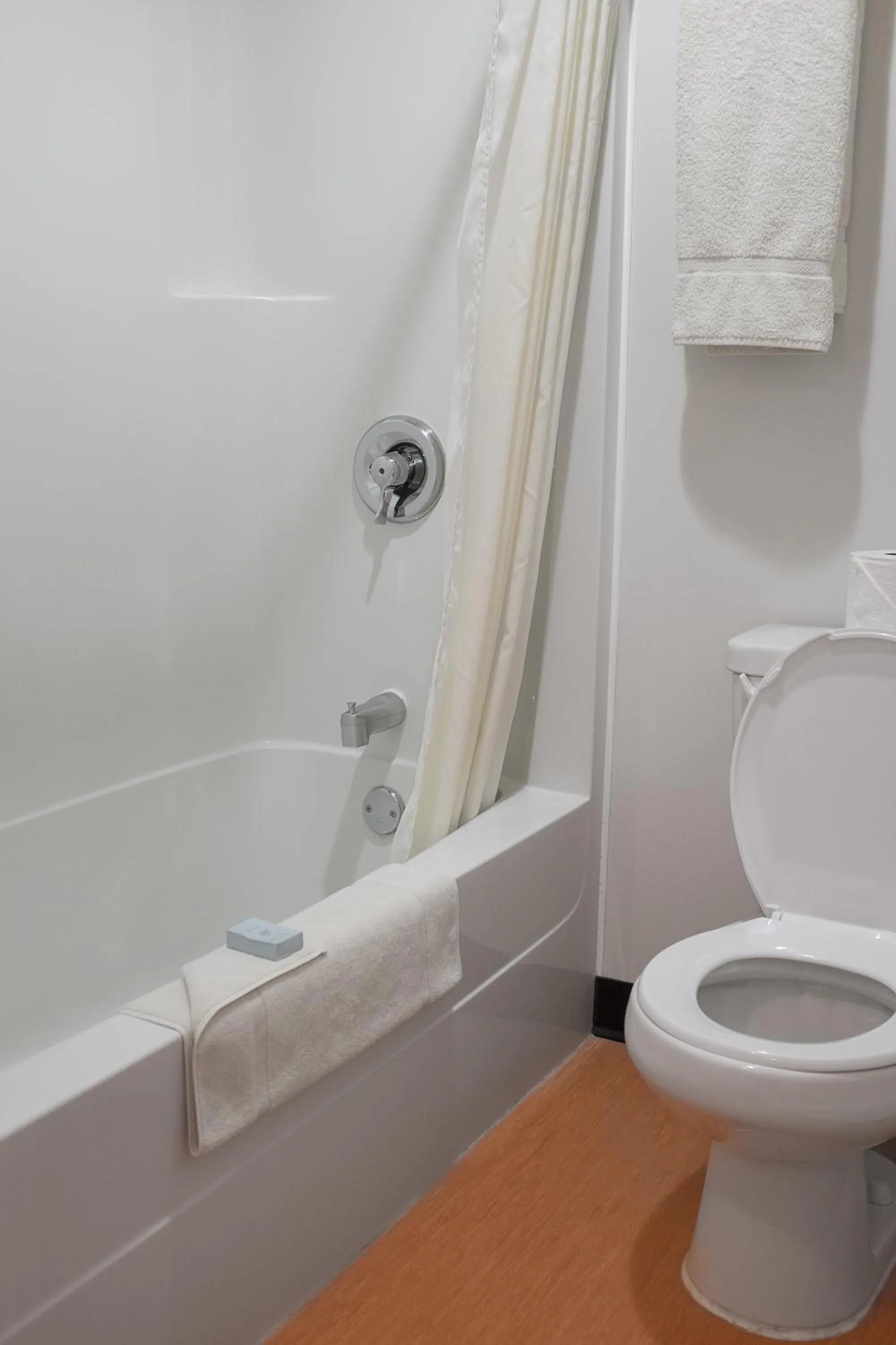 Bathroom in Northern Rockies Lodge
