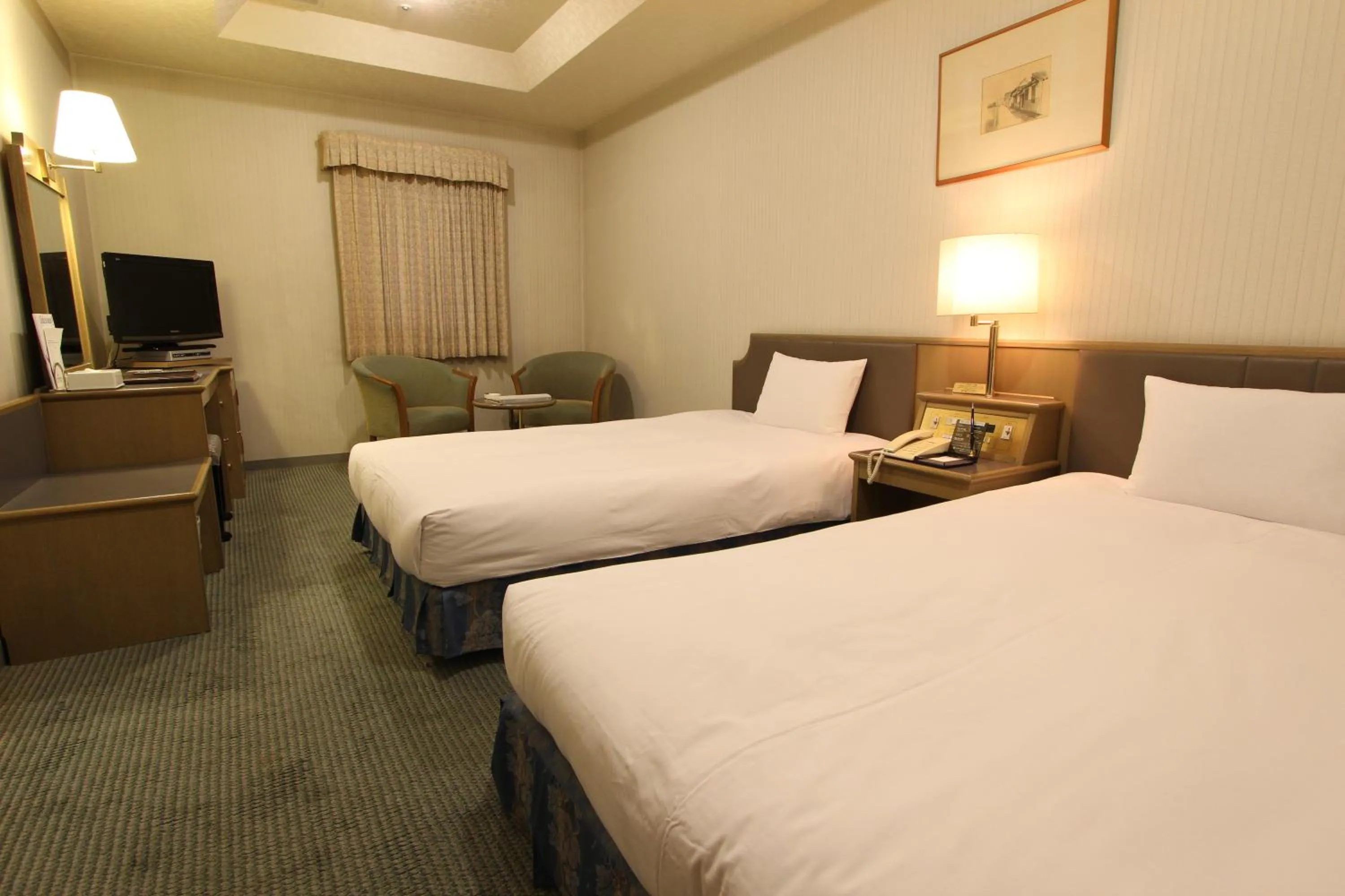 Photo of the whole room, Bed in Shimonoseki Grand Hotel