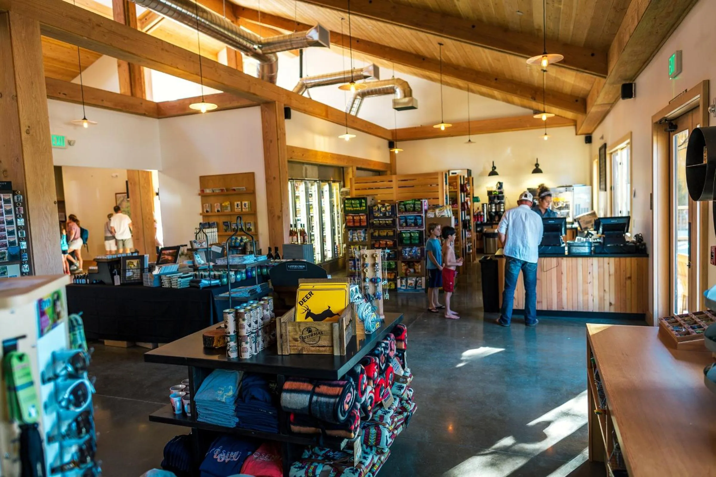 On-site shops in Rush Creek Lodge at Yosemite