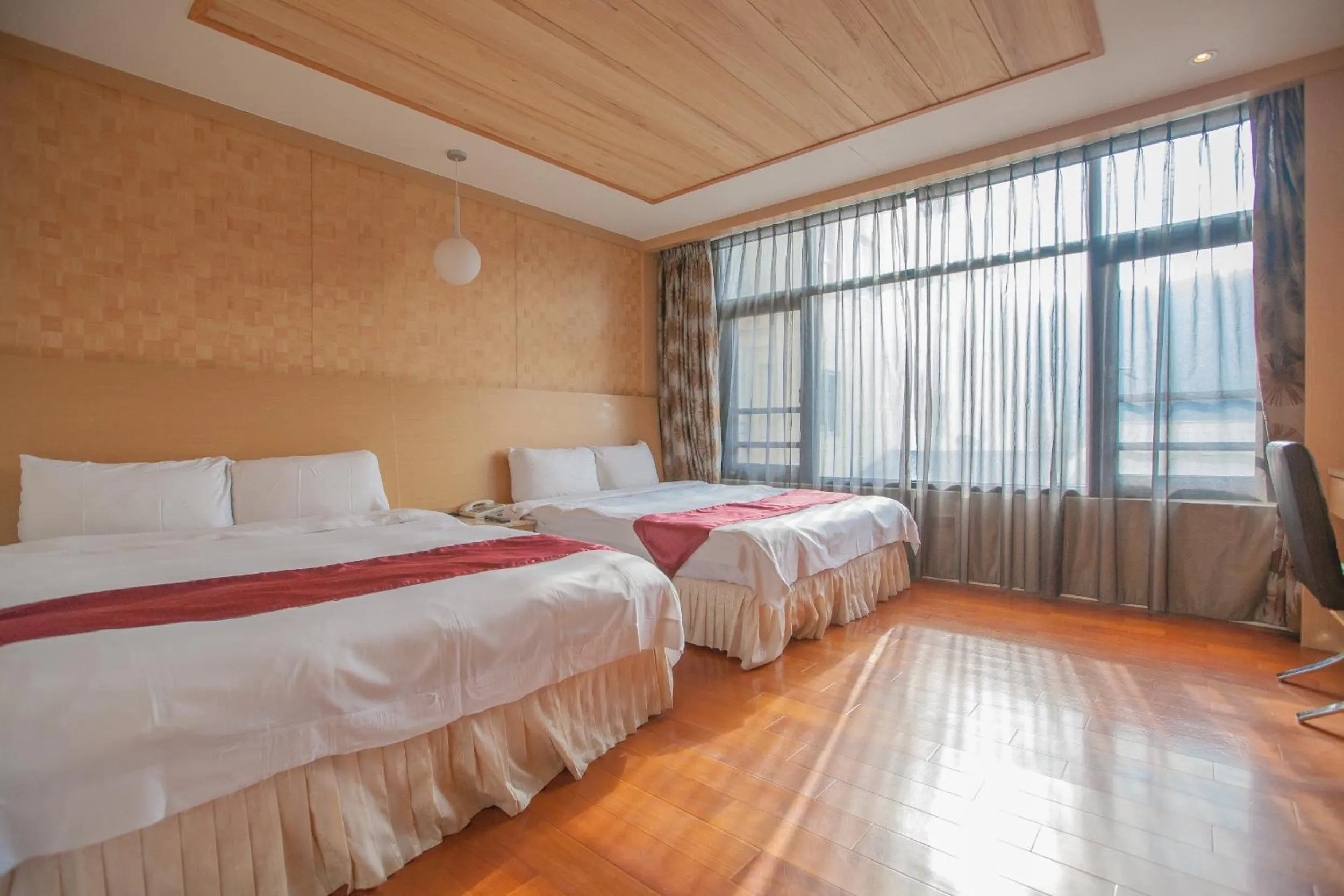 Day, Bed in Shuian Lakeside Hotel
