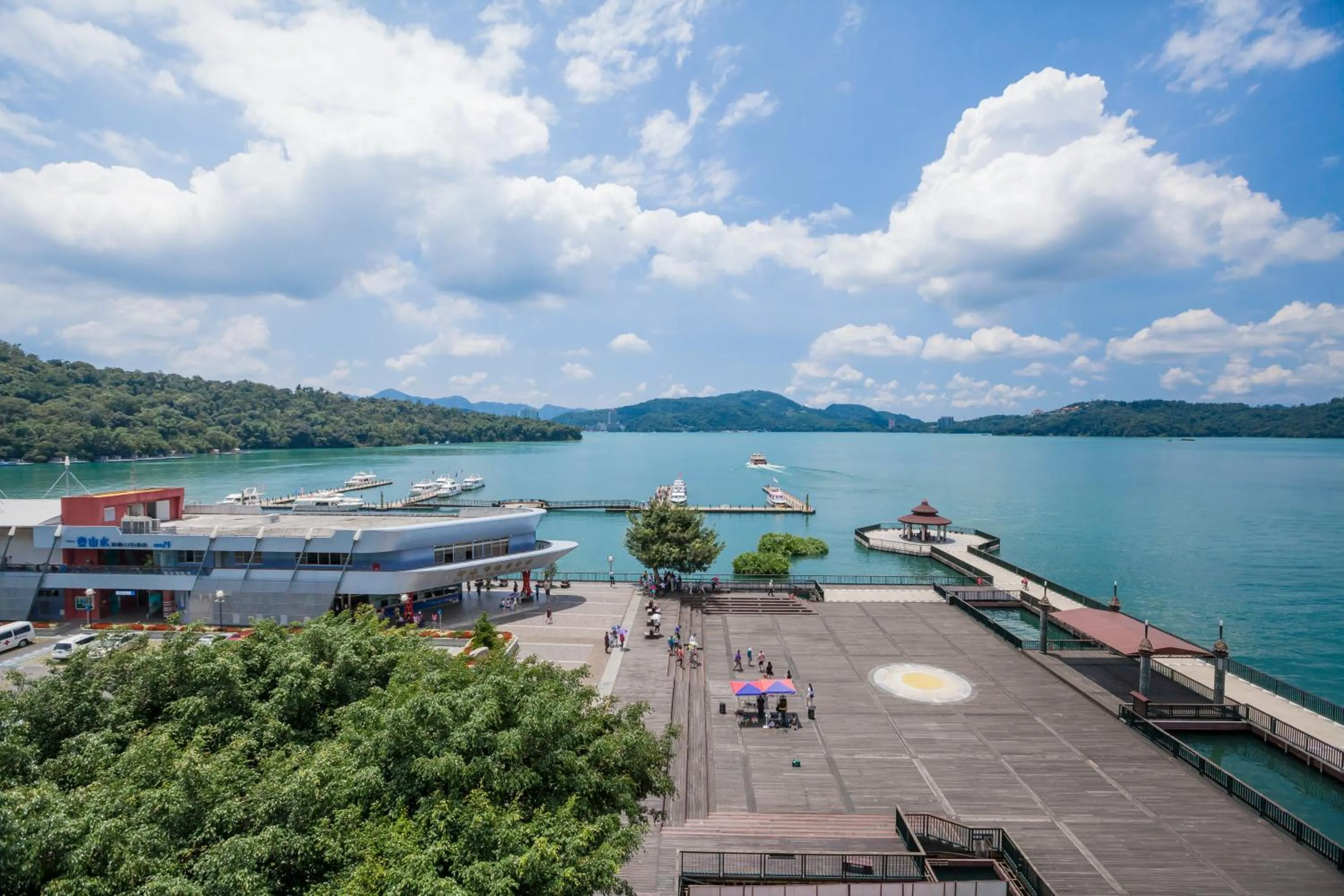 Shuian Lakeside Hotel